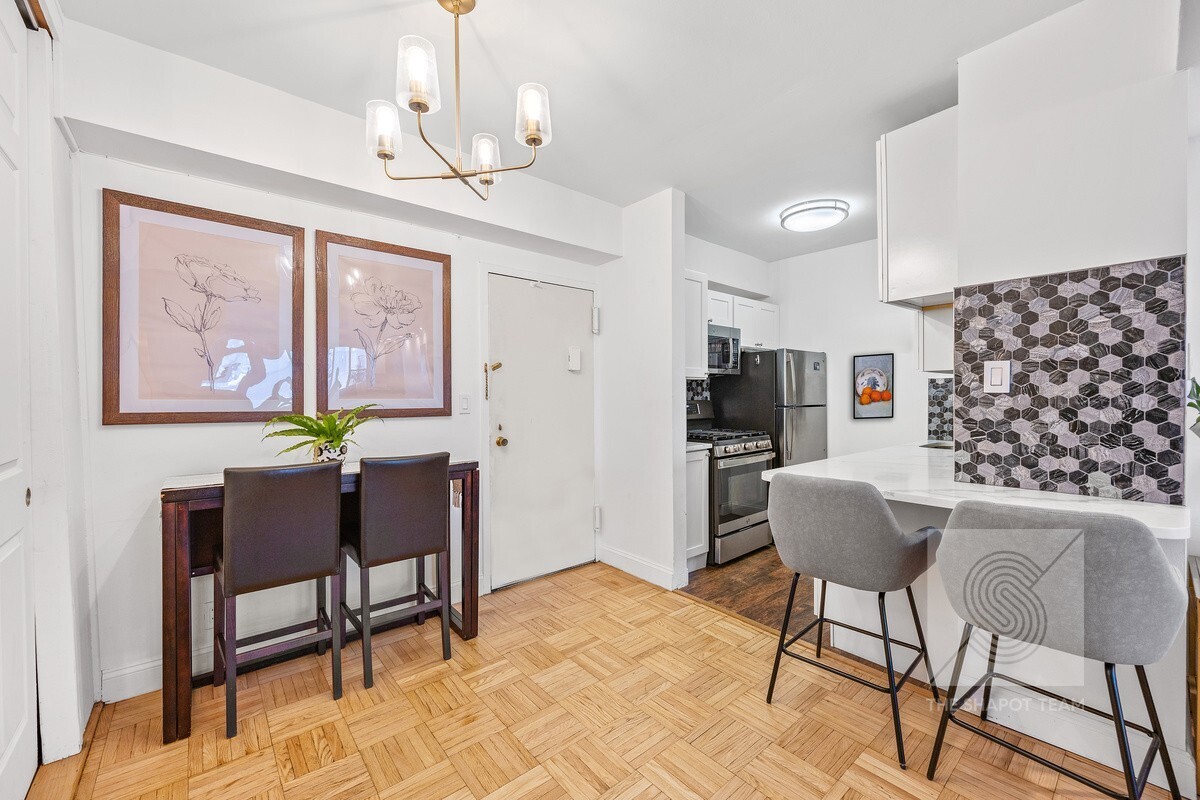 345 E 56th Street 21B
