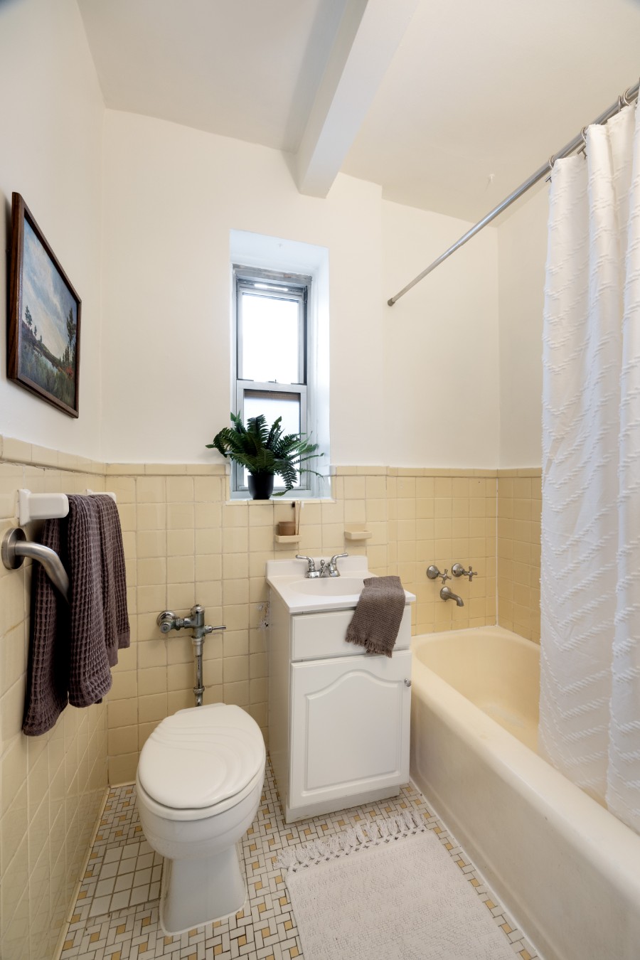 60 Plaza Street E 4E