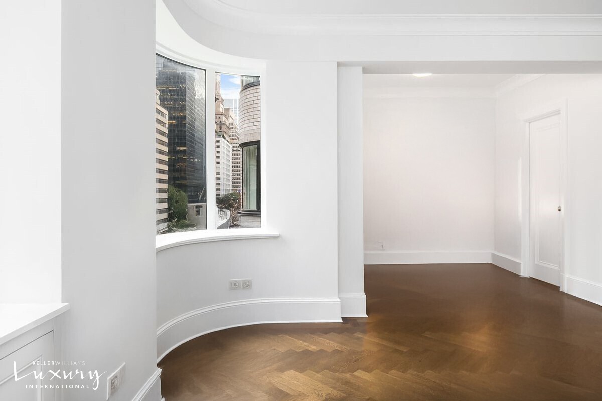 530 Park Avenue 4C