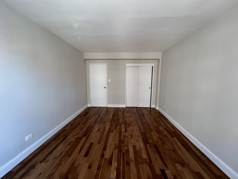 136-04 Cherry Avenue 2i
