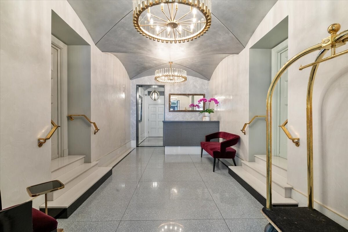 345 E 57th Street 15B
