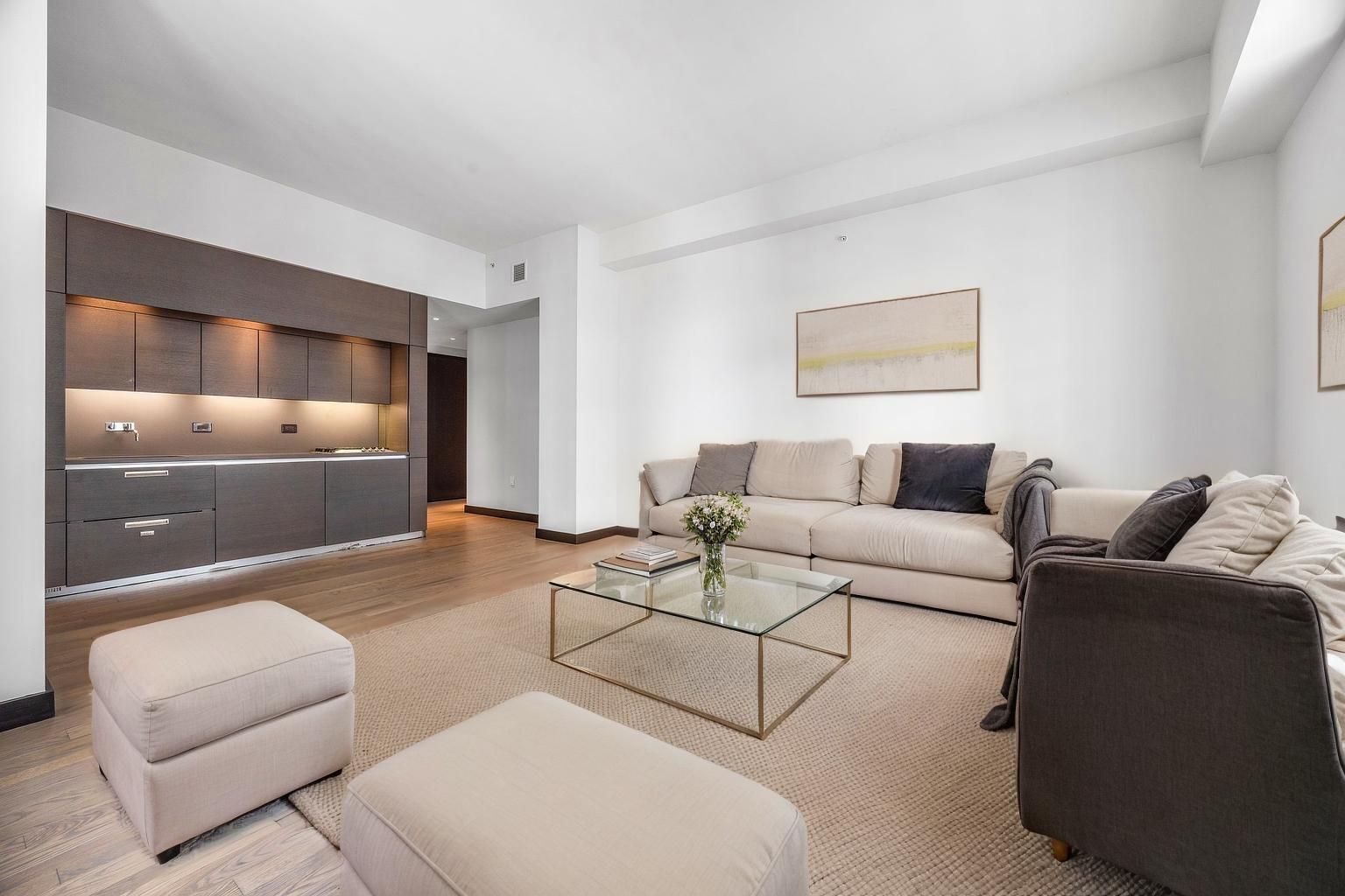 20 Pine Street 2907
