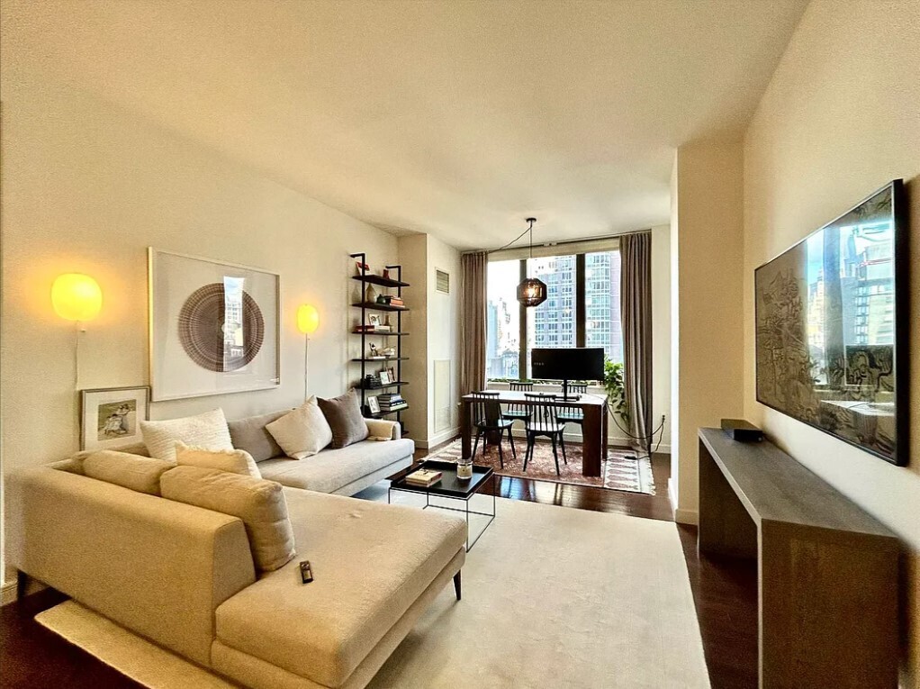 101 W 24th Street 17H