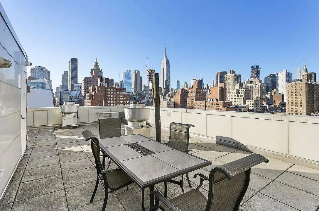 242 E 25th Street 4A