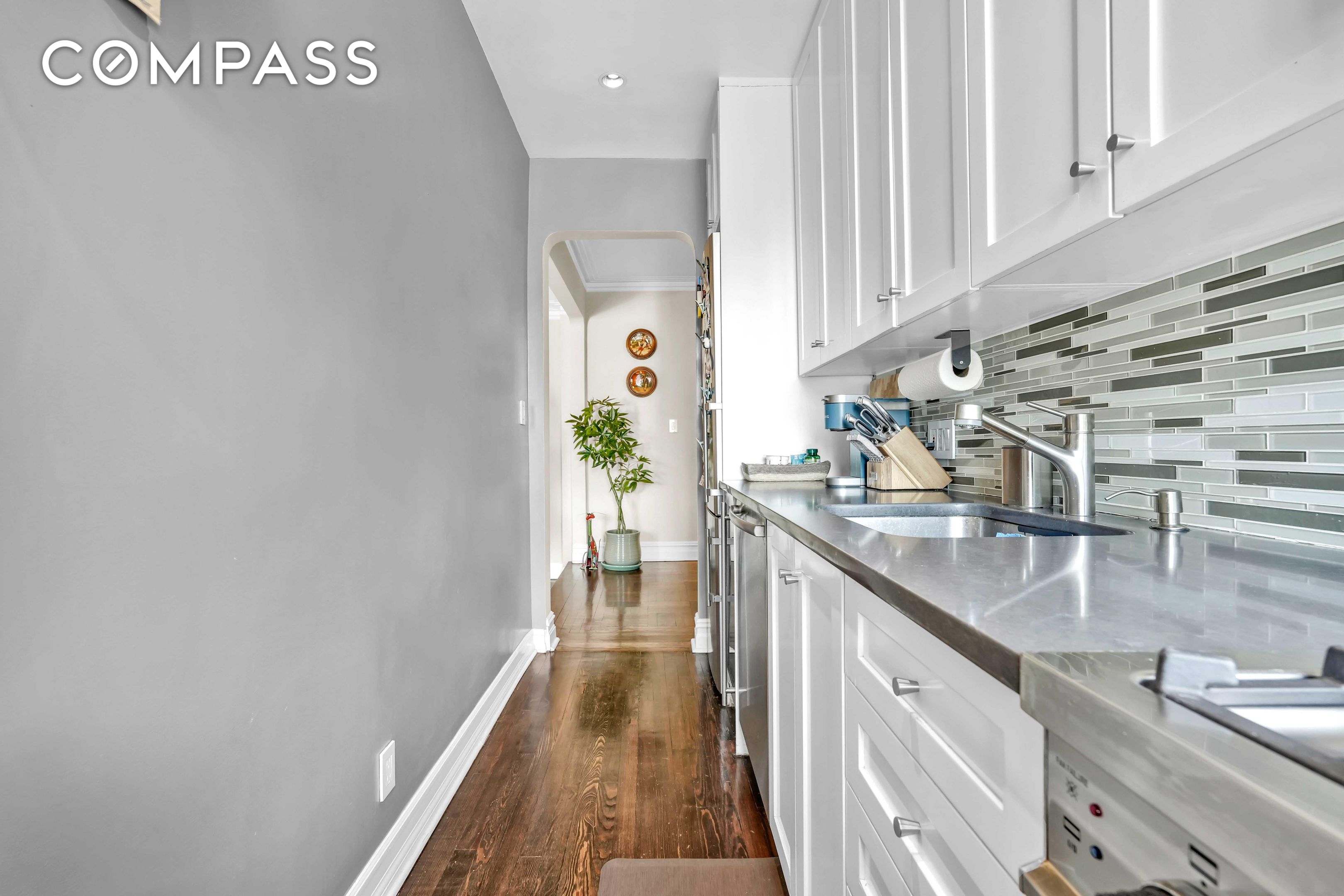 255 W 23rd Street 5GW