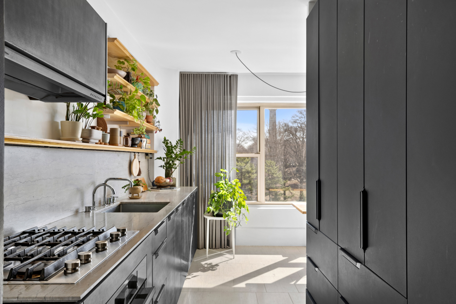 135 ASHLAND Place 10D