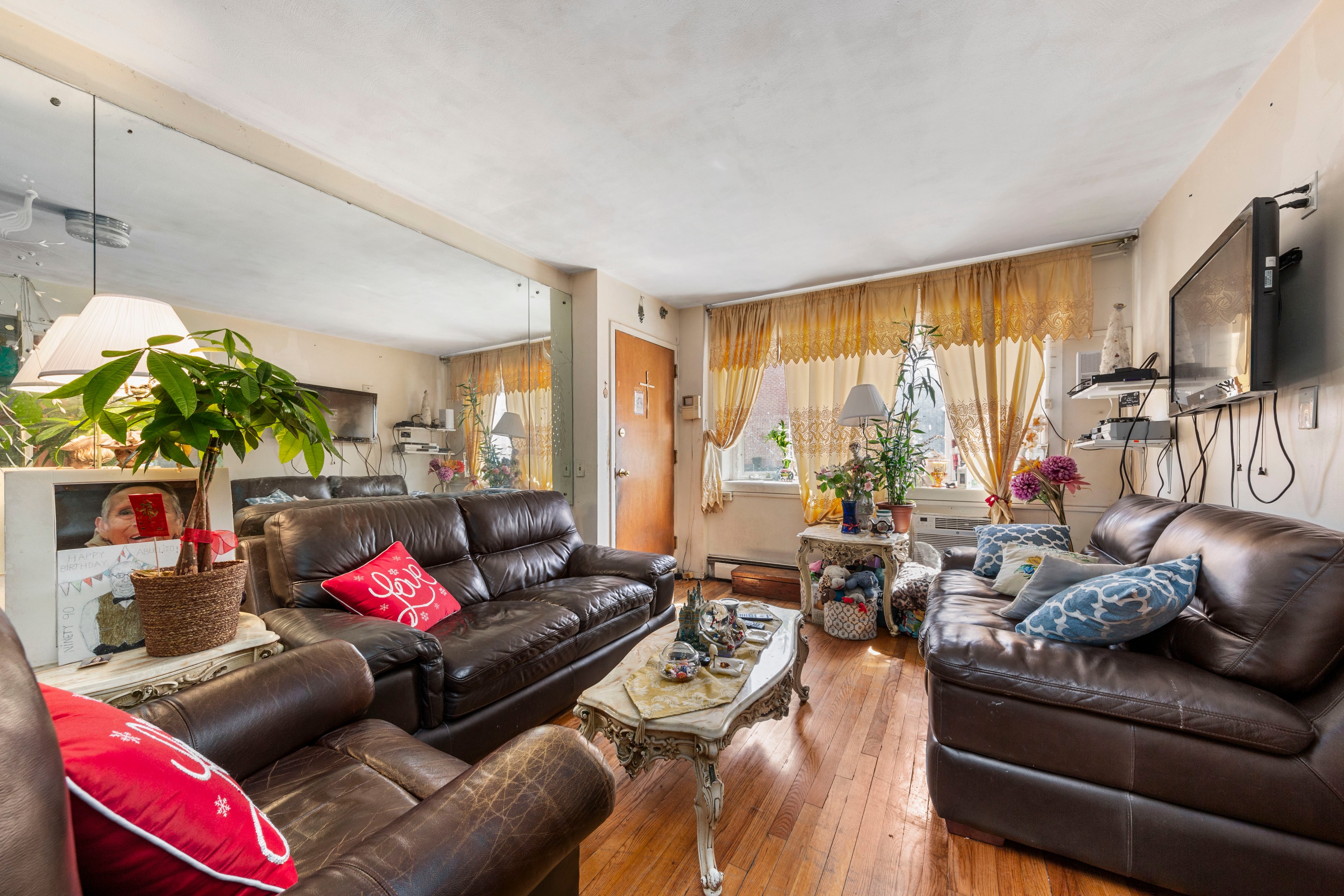 112-01 38th Avenue NA