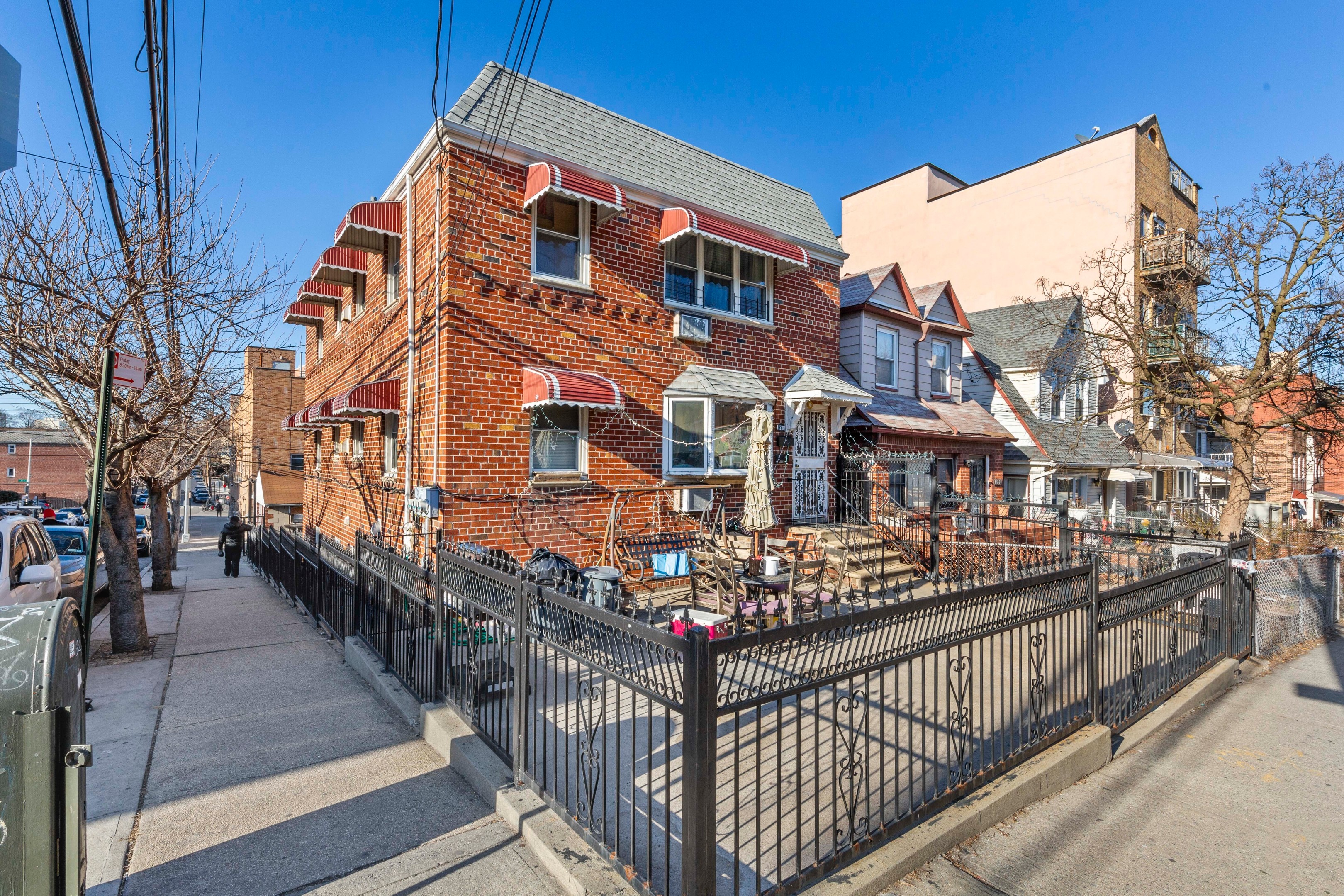 112-01 38th Avenue NA