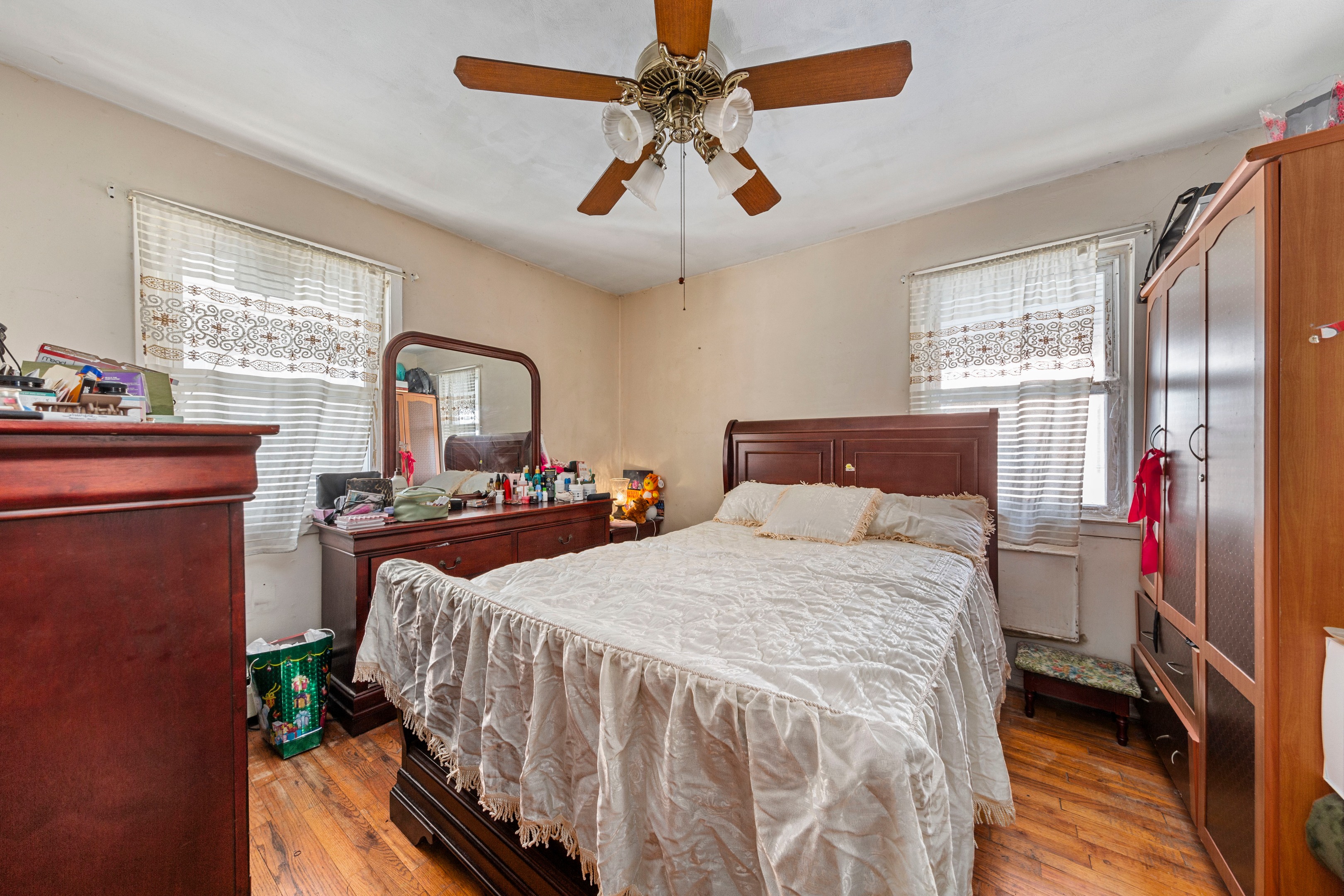 112-01 38th Avenue NA