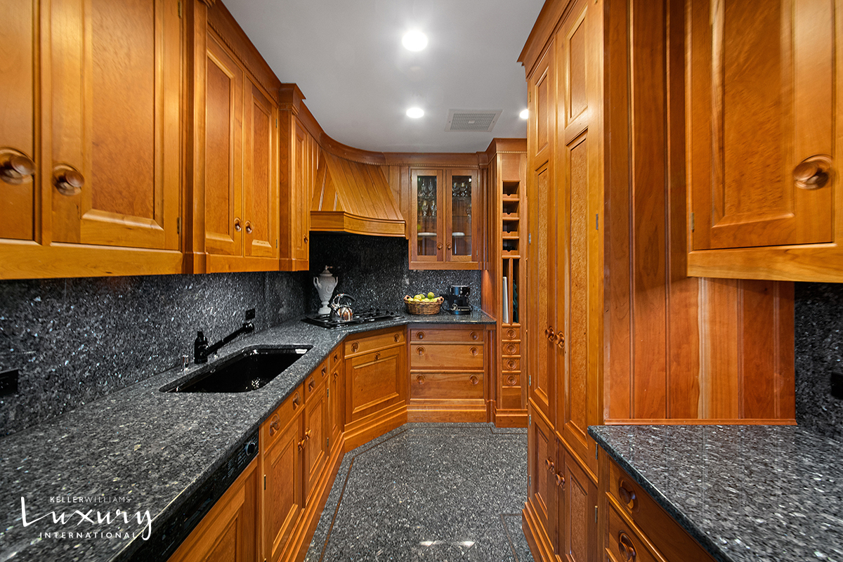 721 Fifth Avenue Apt. 54J