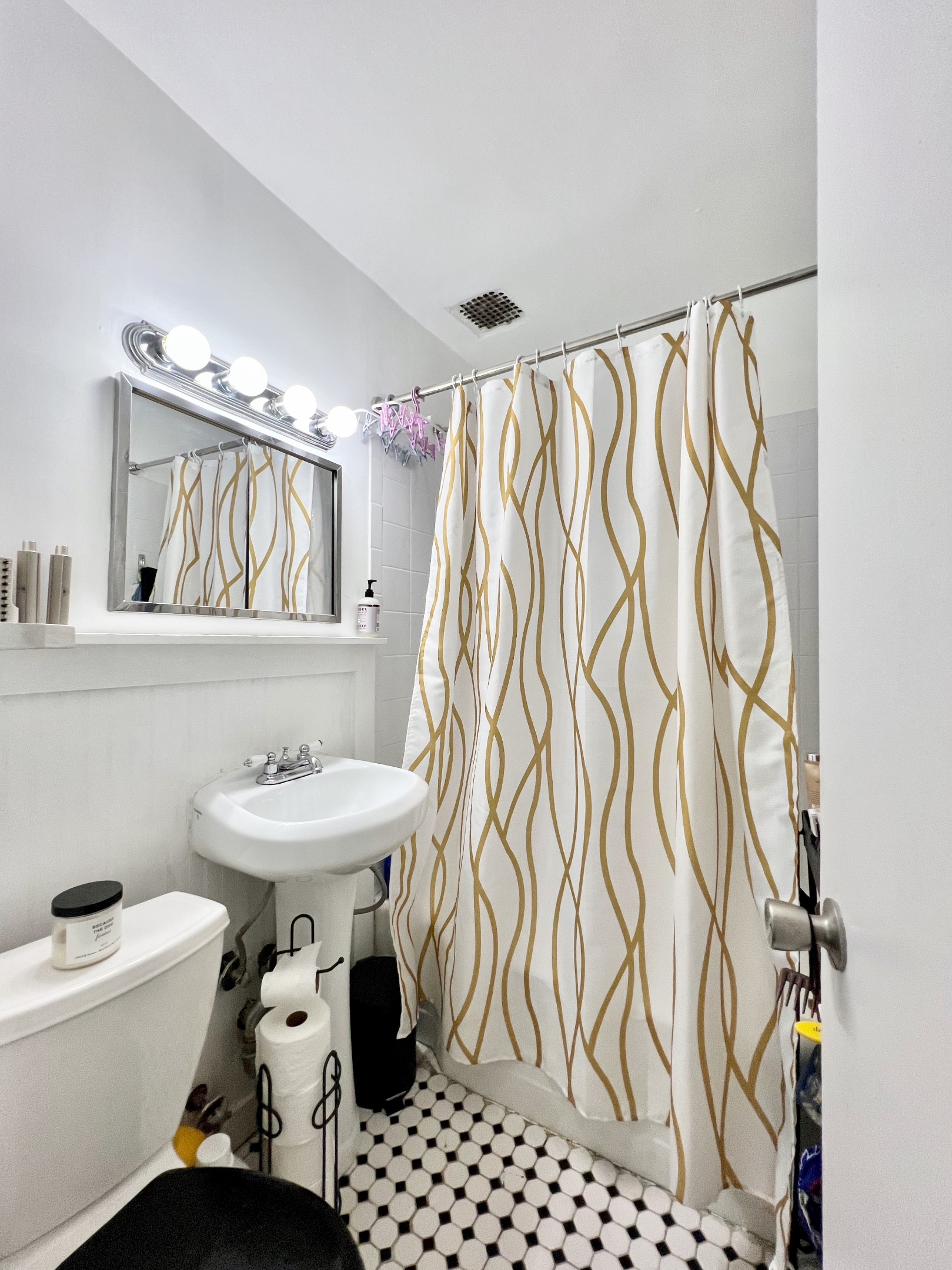 343 W 21st Street 2A
