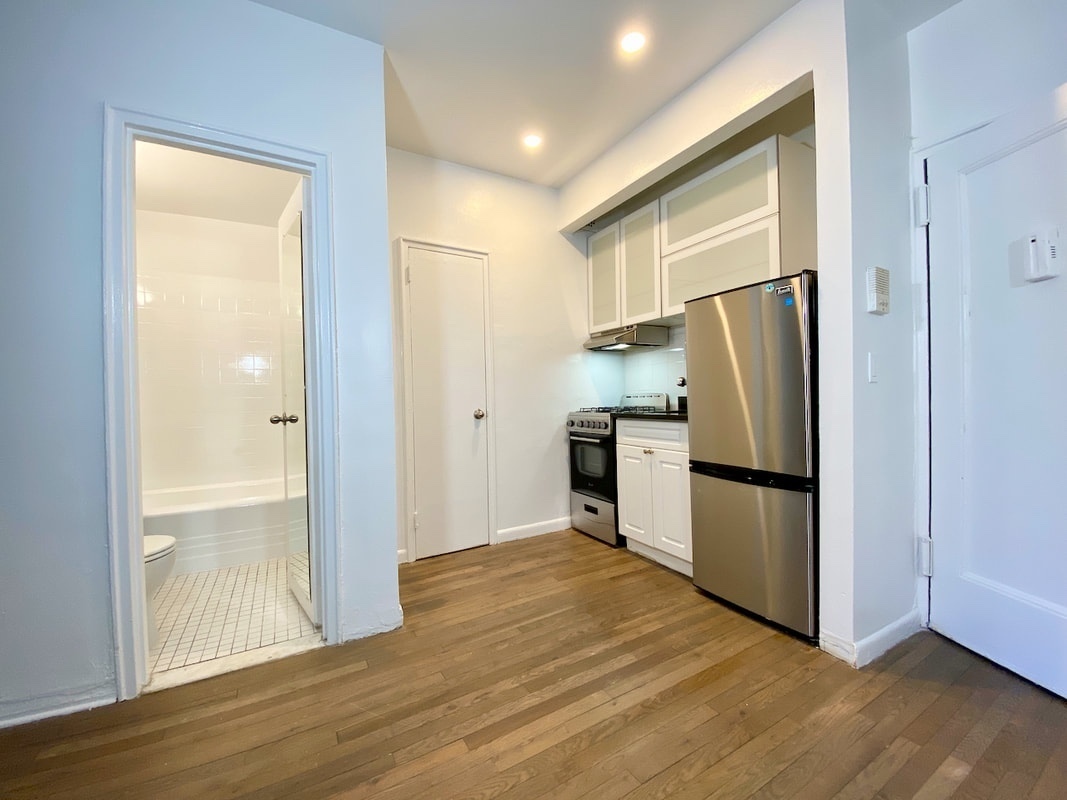 343 W 21st Street 2A