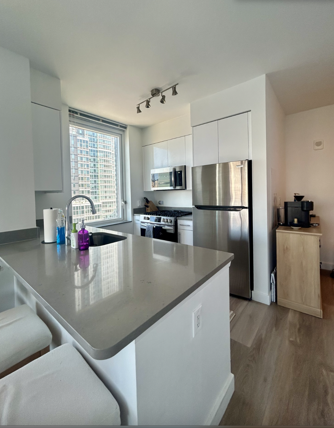 5241 Center Boulevard 1410