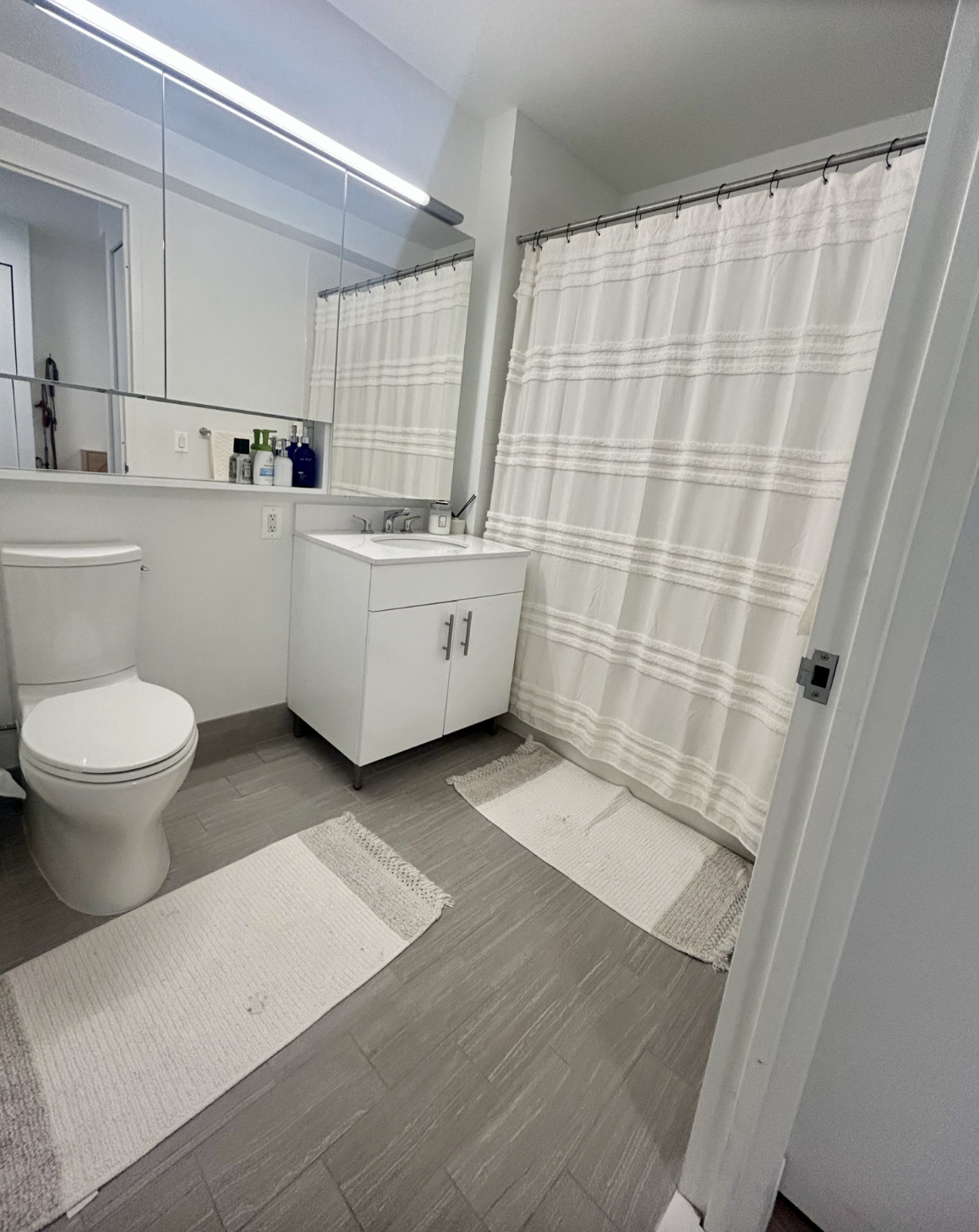 5241 Center Boulevard 1410