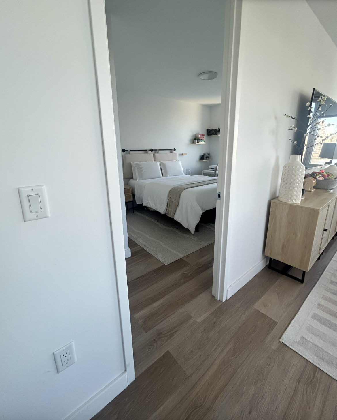 5241 Center Boulevard 1410