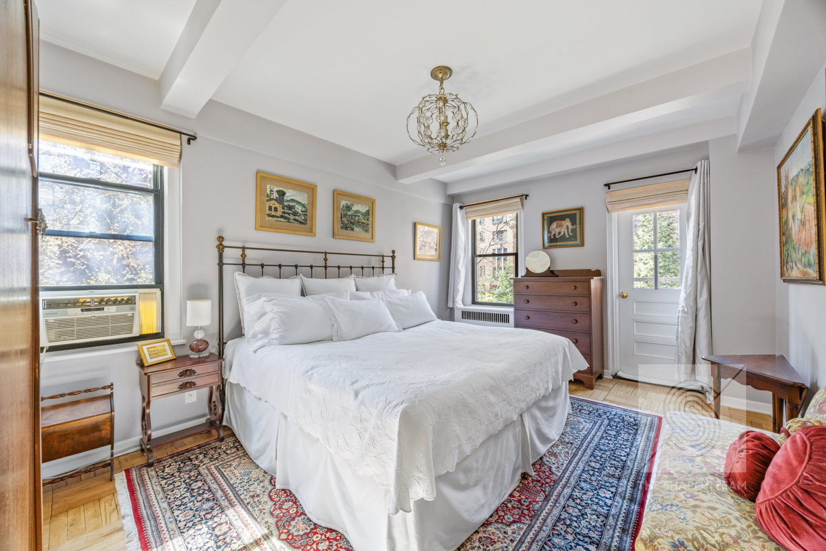 72 Park Terrace W E48
