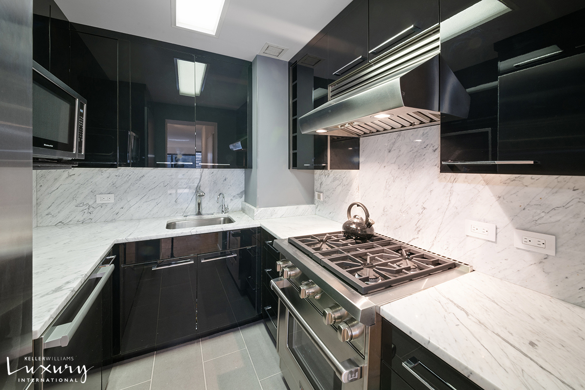 721 Fifth Avenue 40B