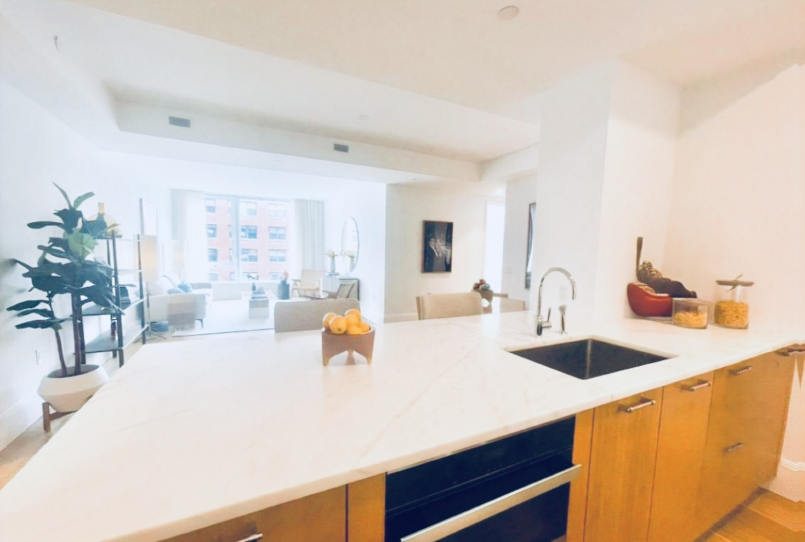 368 3rd Avenue 8A