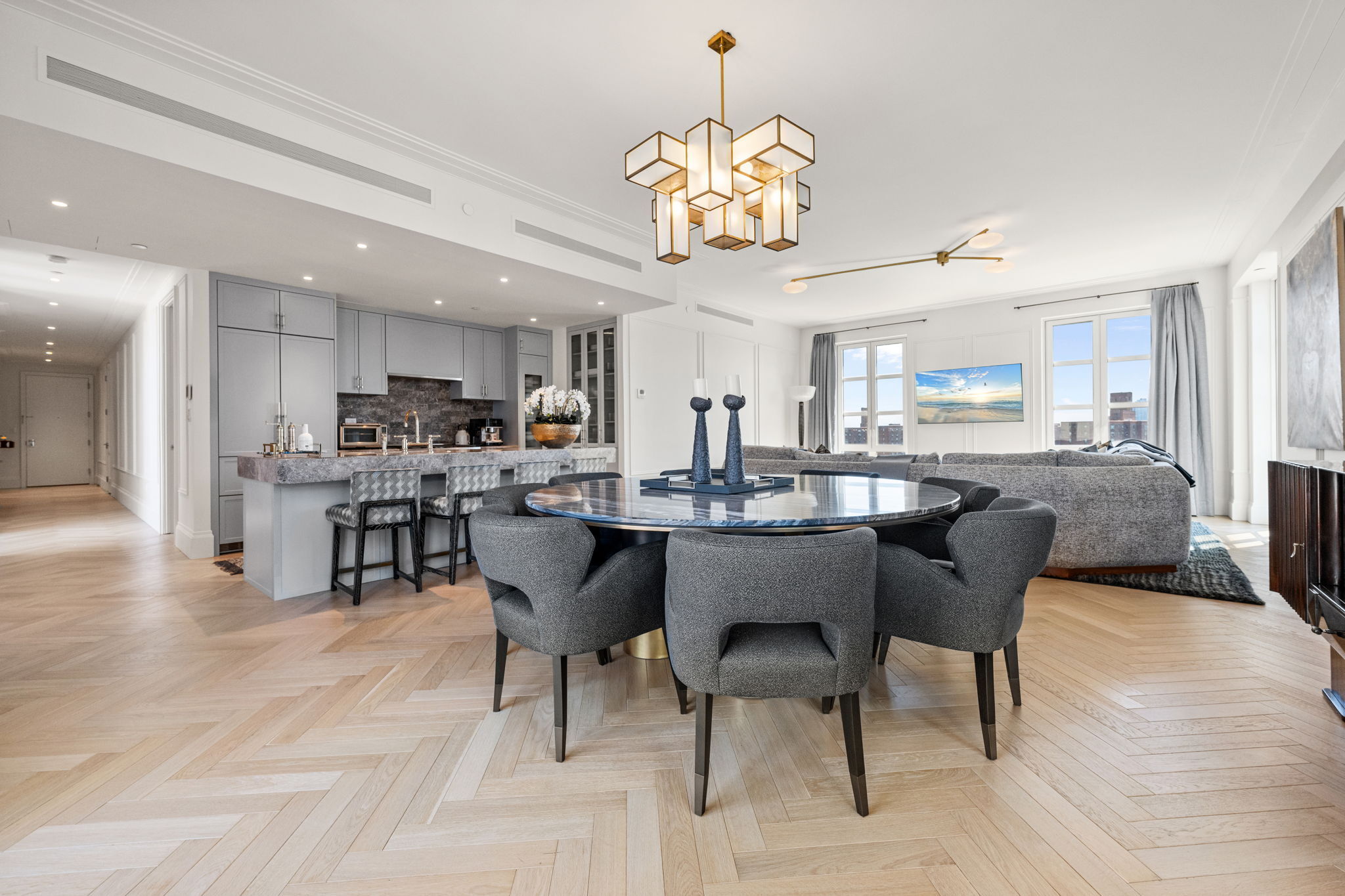250 E 21st Street PHD