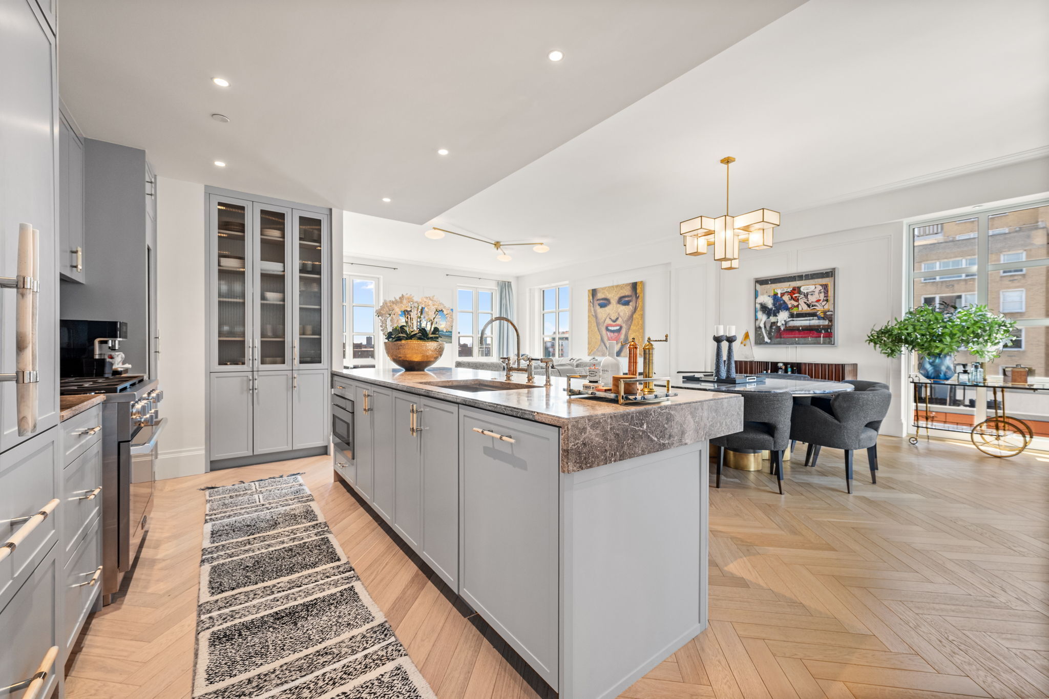 250 E 21st Street PHD