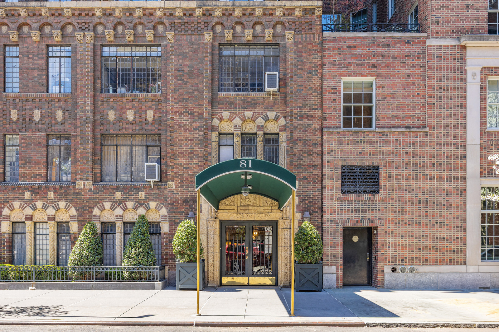 81 Irving Place 11A