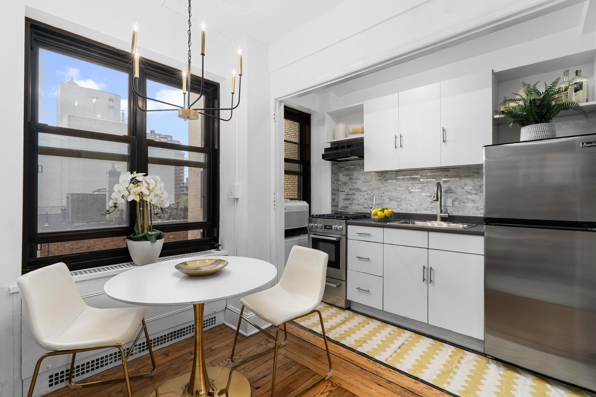 300 W 23rd Street 7A