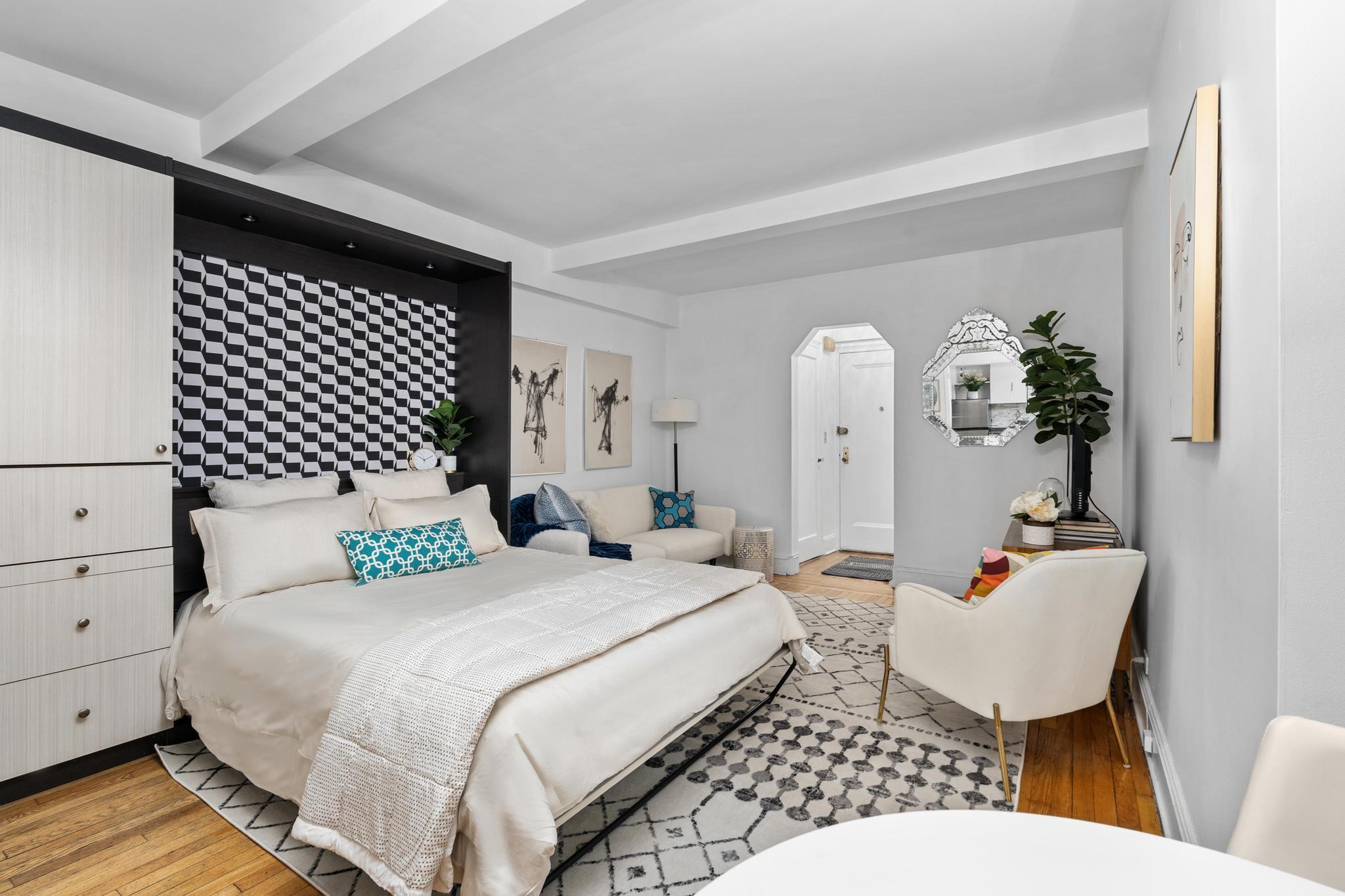 300 W 23rd Street 7A