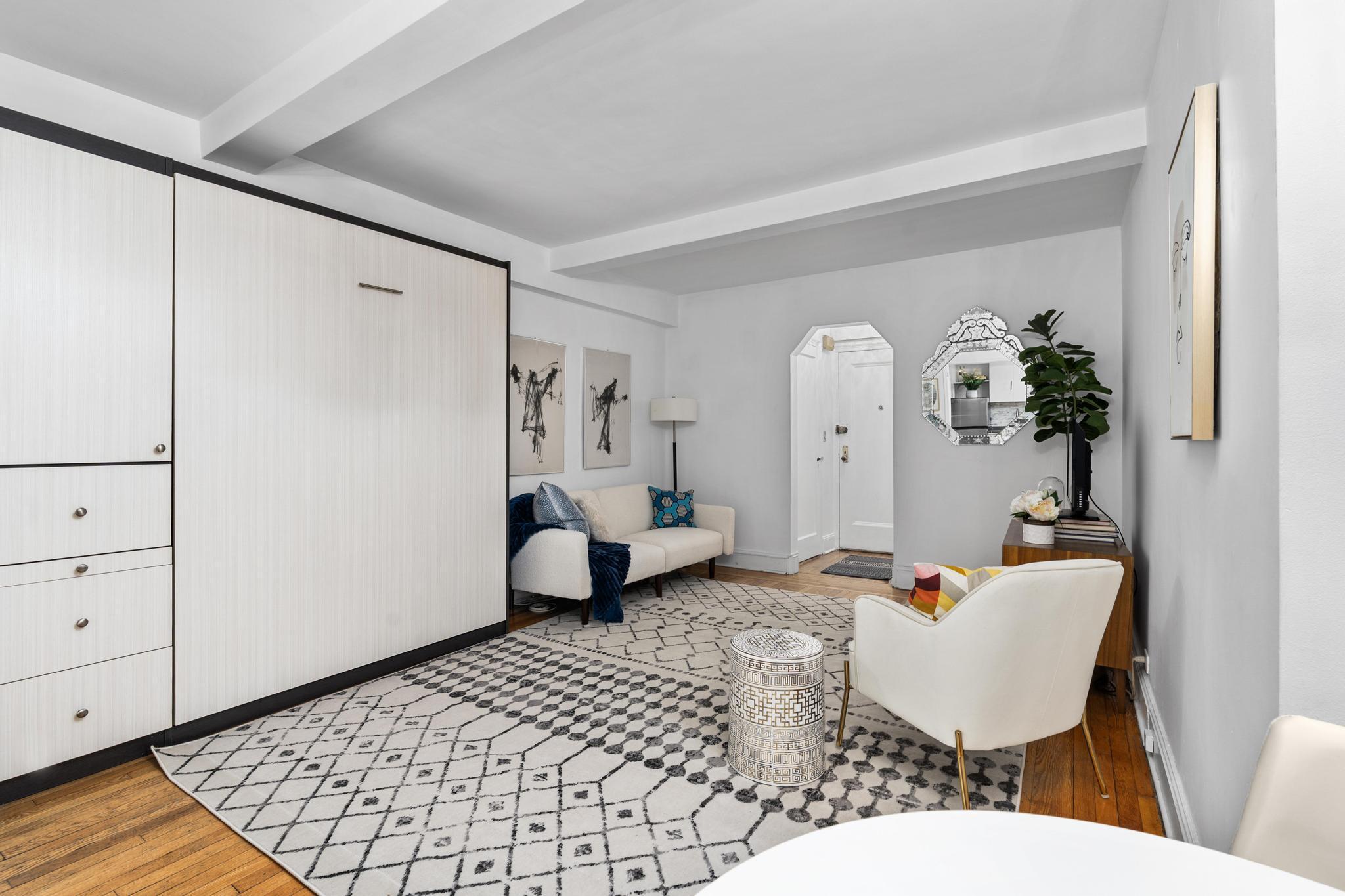 300 W 23rd Street 7A