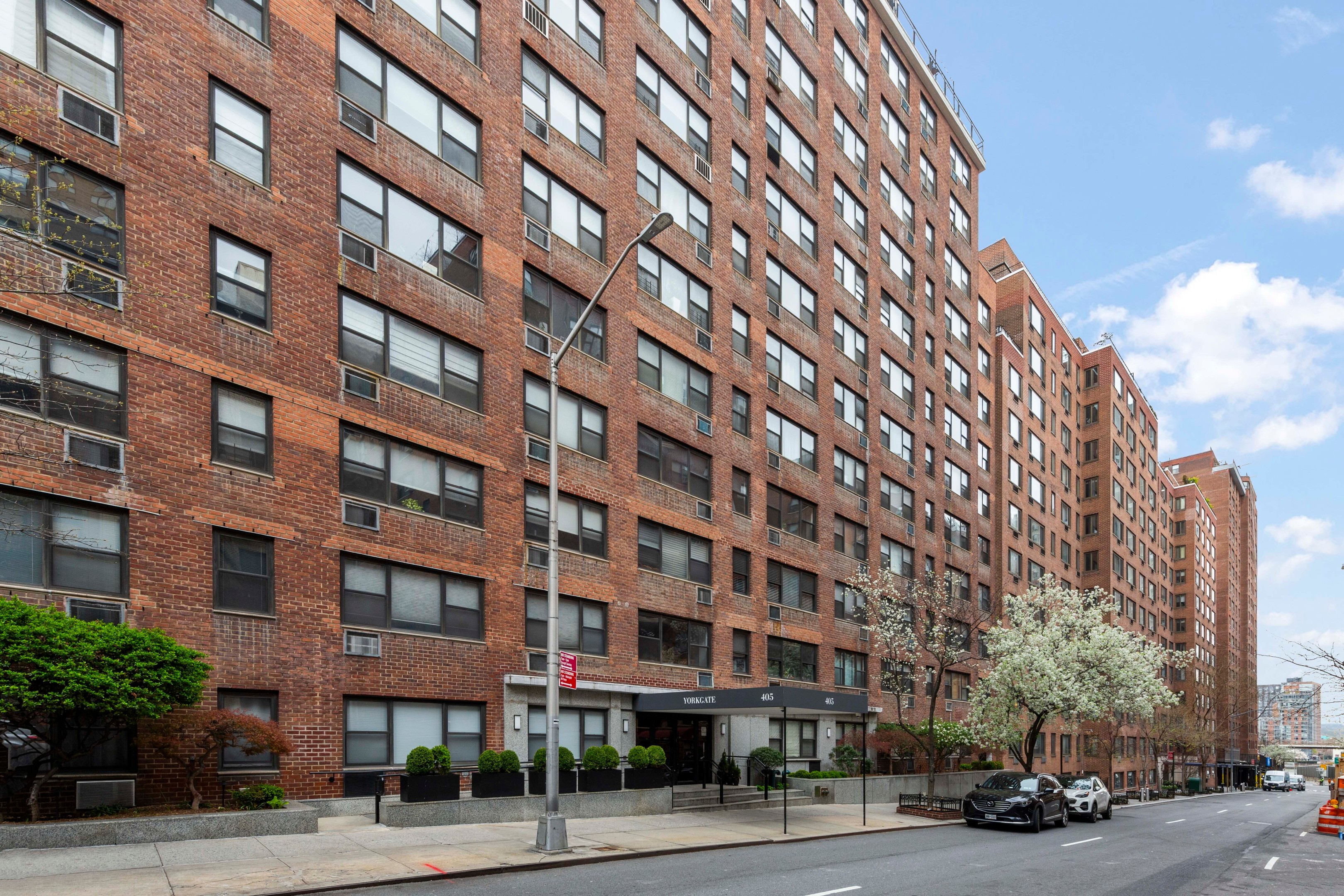 405 E 63rd Street 7n