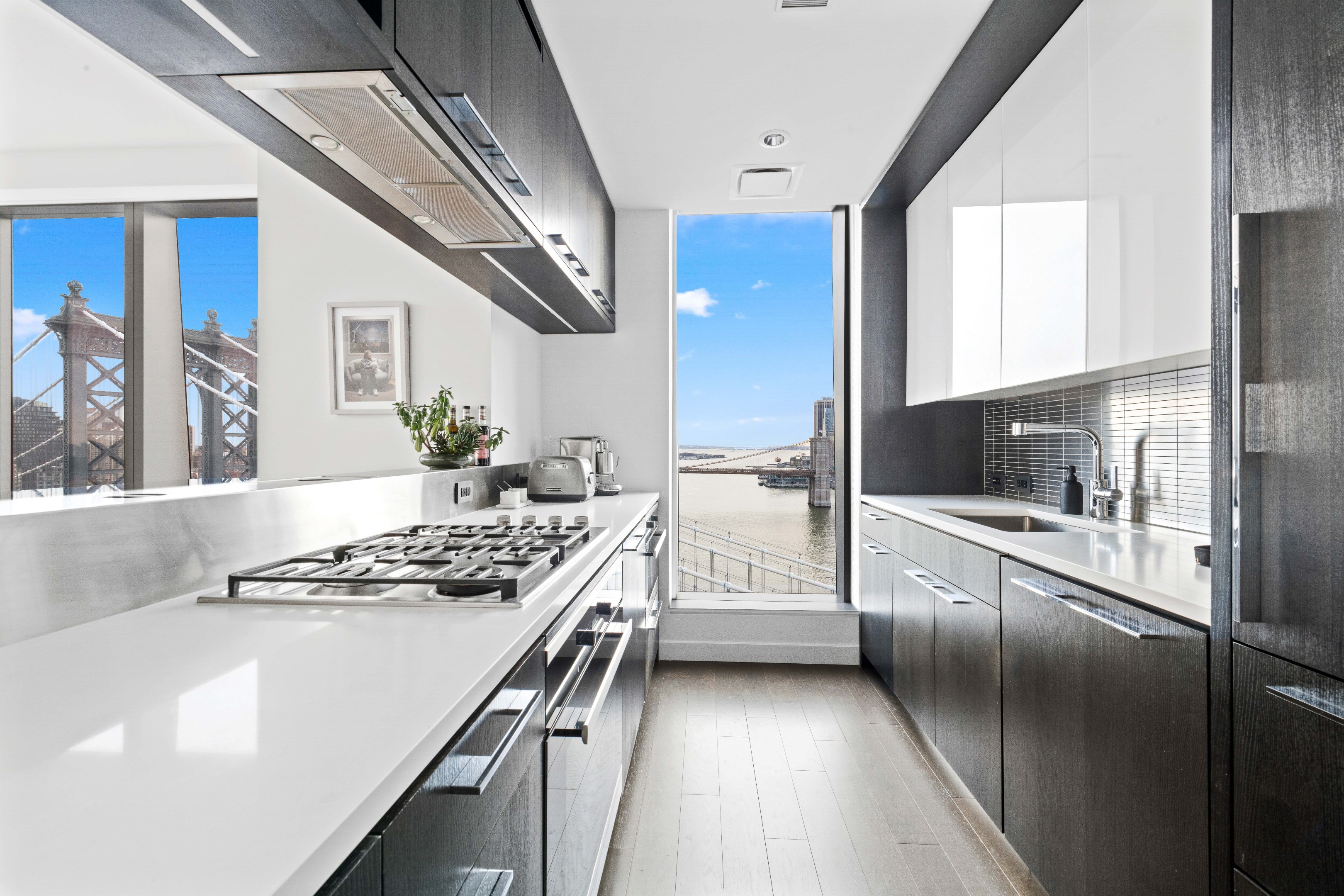 252 South Street 25D