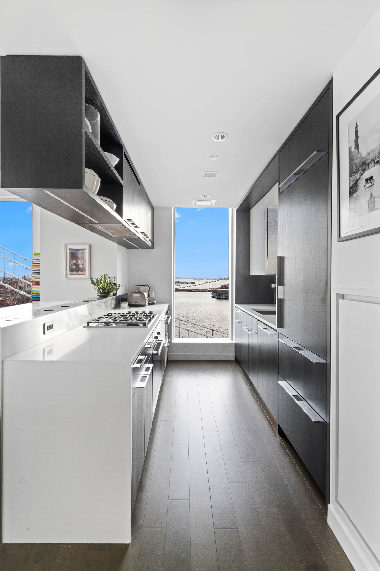 252 South Street 25D