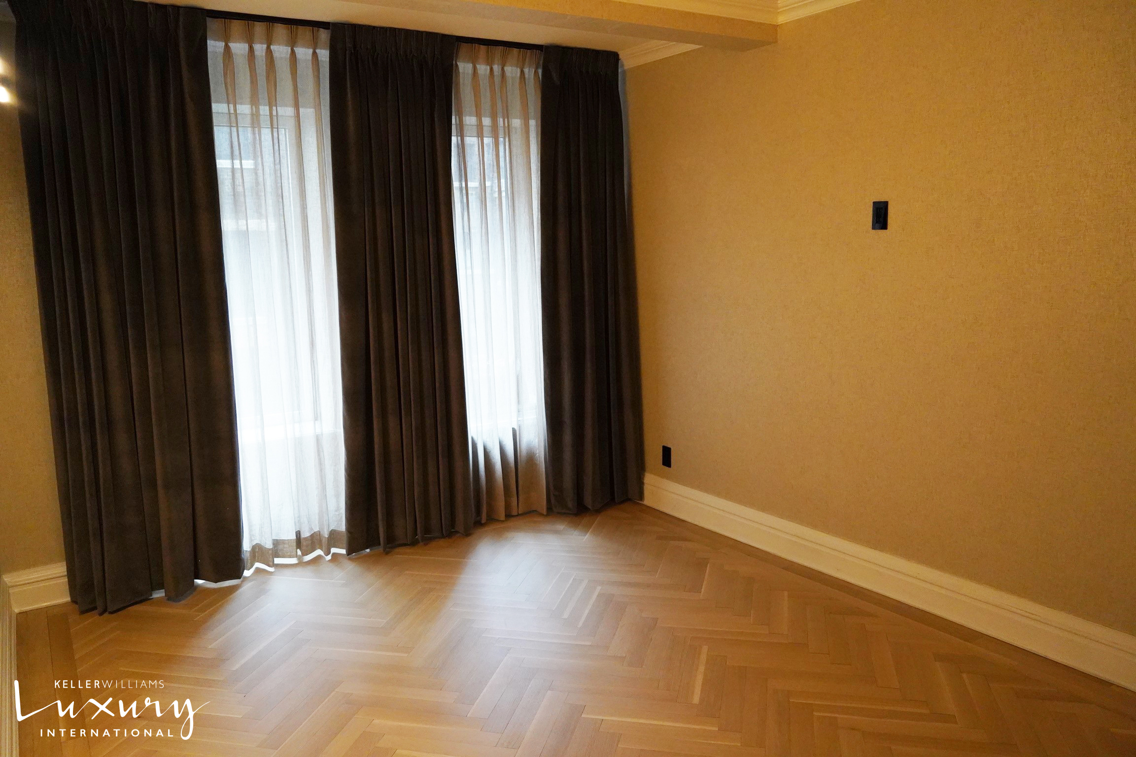 502 Park Avenue 12J