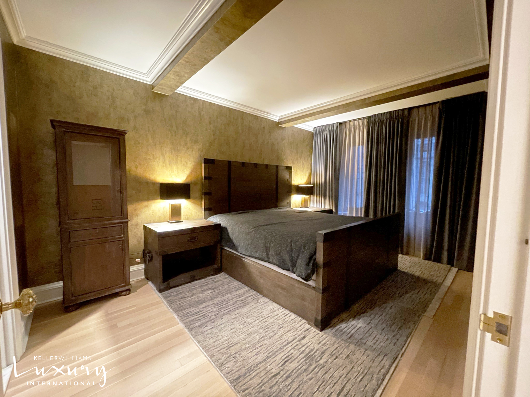 502 Park Avenue 12J