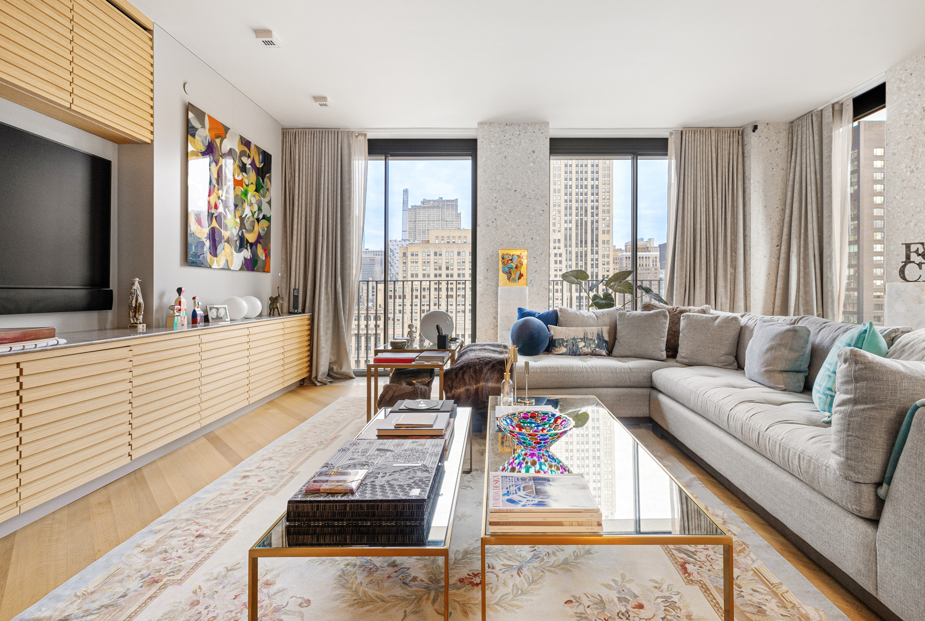 16 W 40th Street 27B