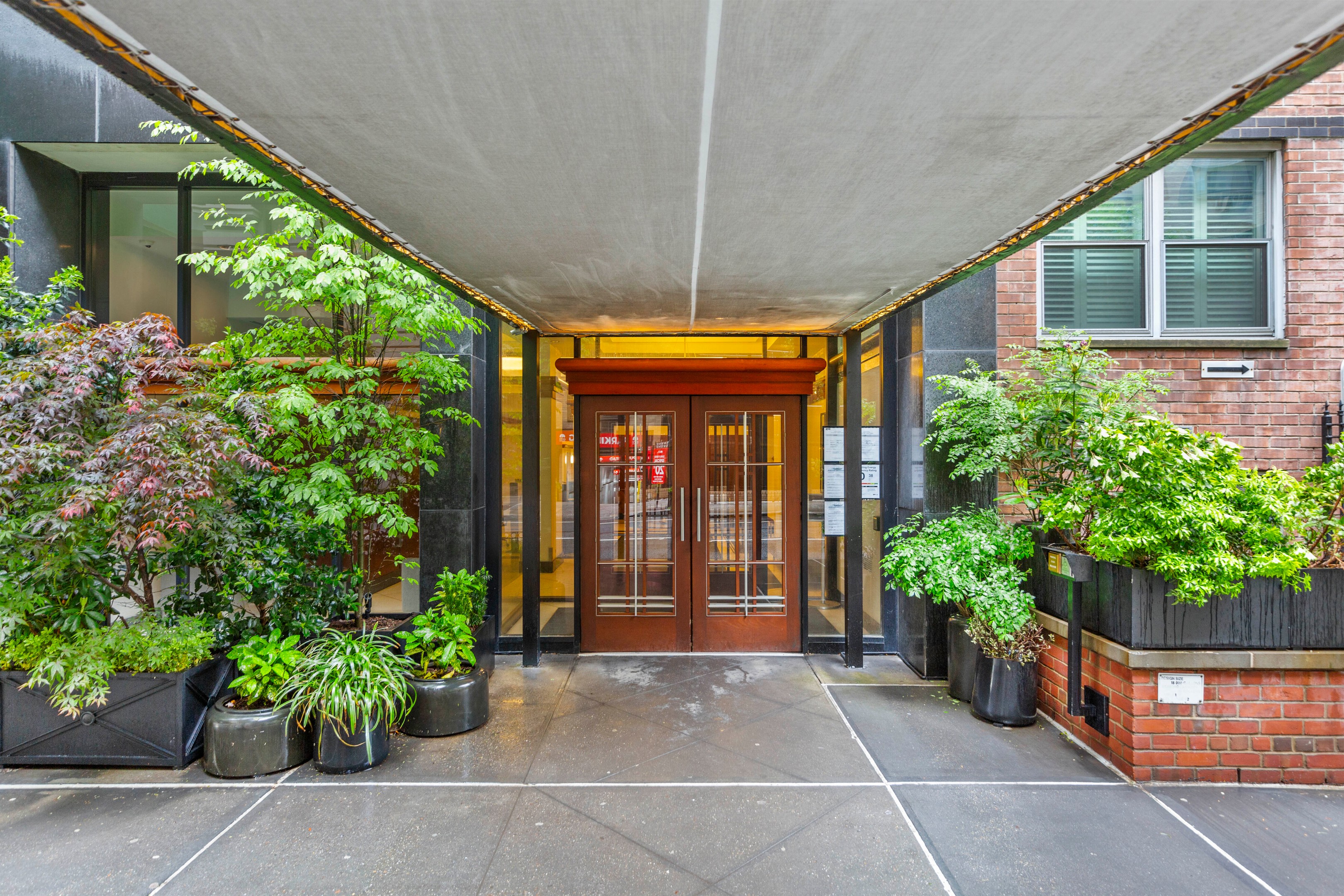10 W 15th Street 927