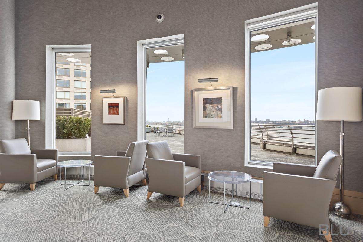 120 Riverside Boulevard 7h