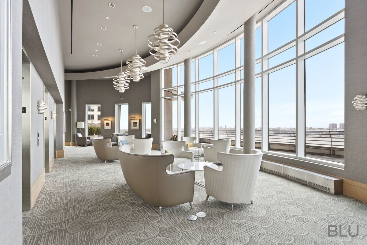 120 Riverside Boulevard 7h