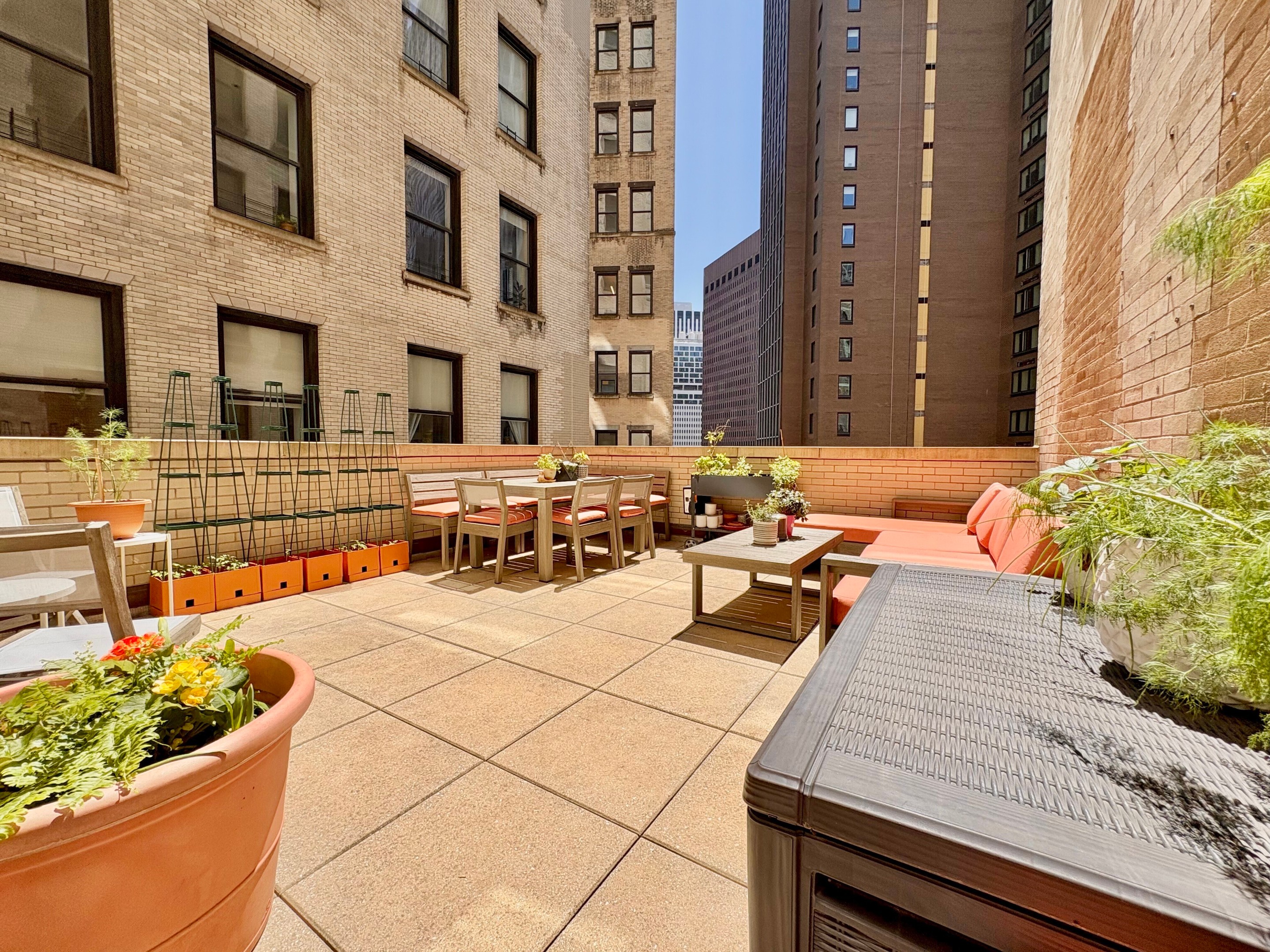 25 Broad Street T015