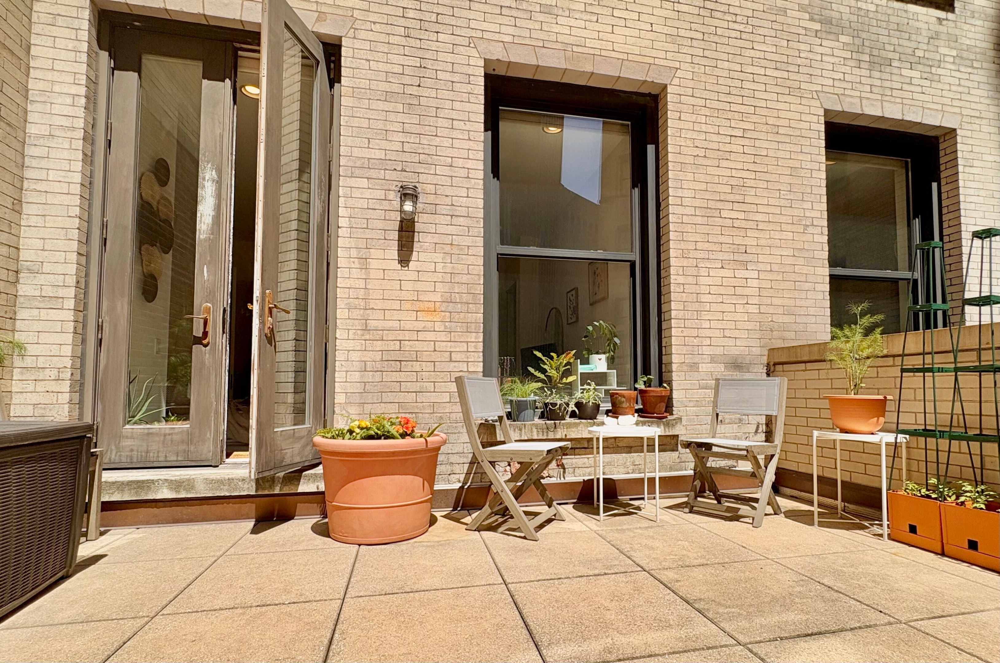 25 Broad Street T015