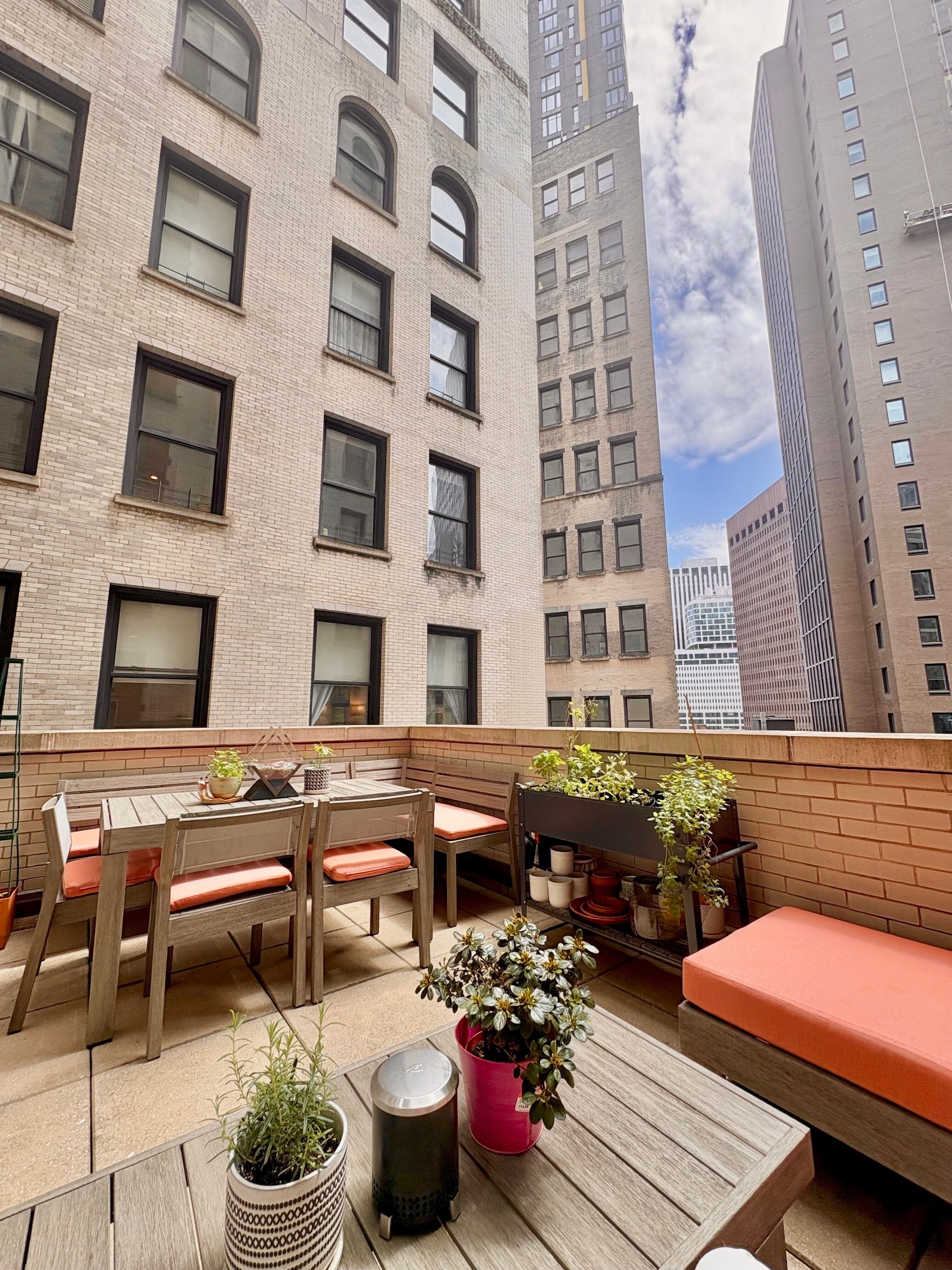 25 Broad Street T015