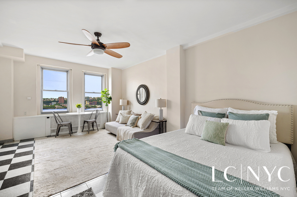 310 Riverside Drive 1804