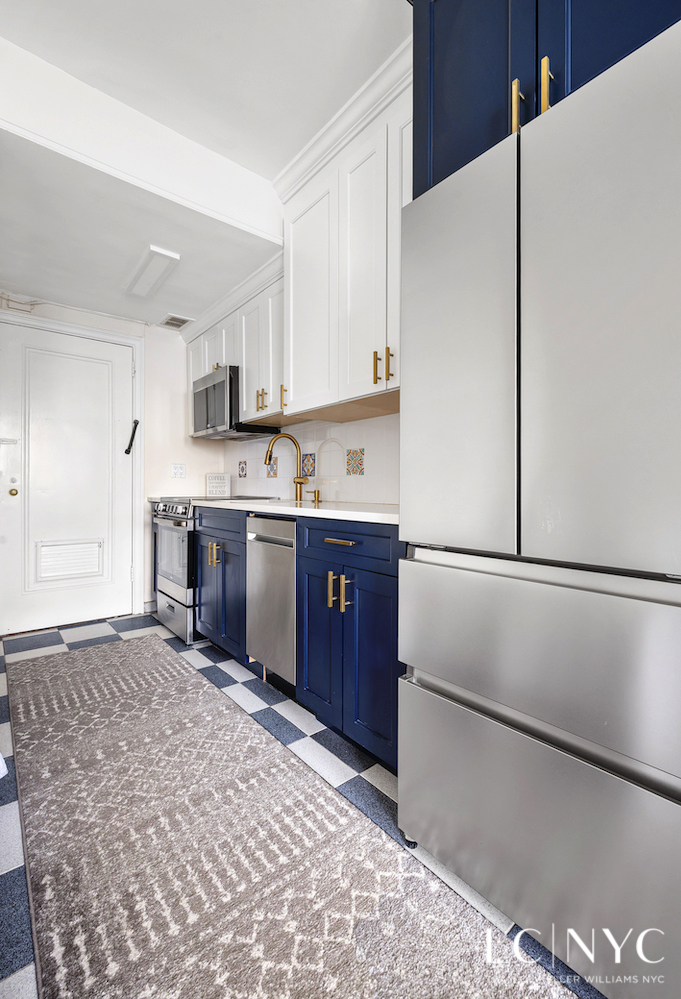 310 Riverside Drive 1804