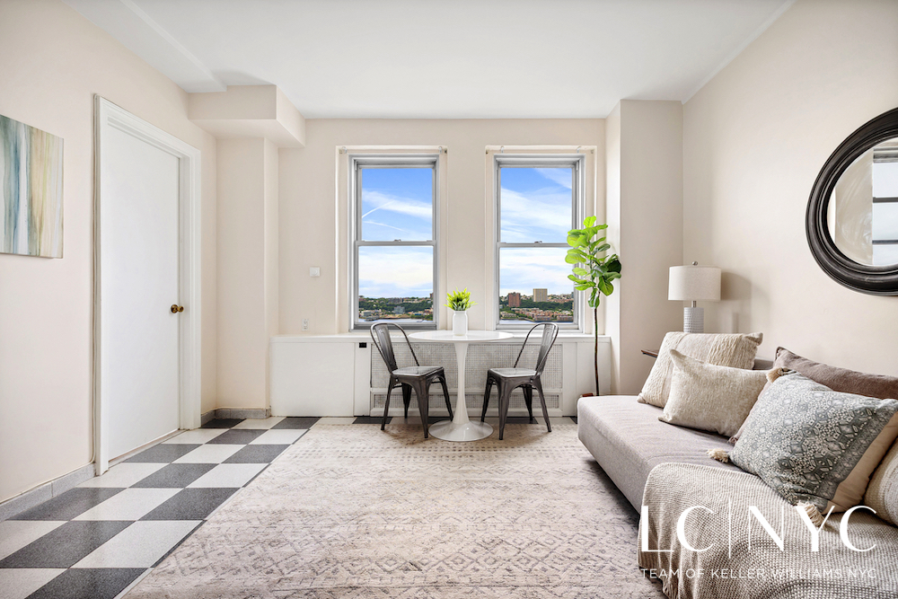 310 Riverside Drive 1804