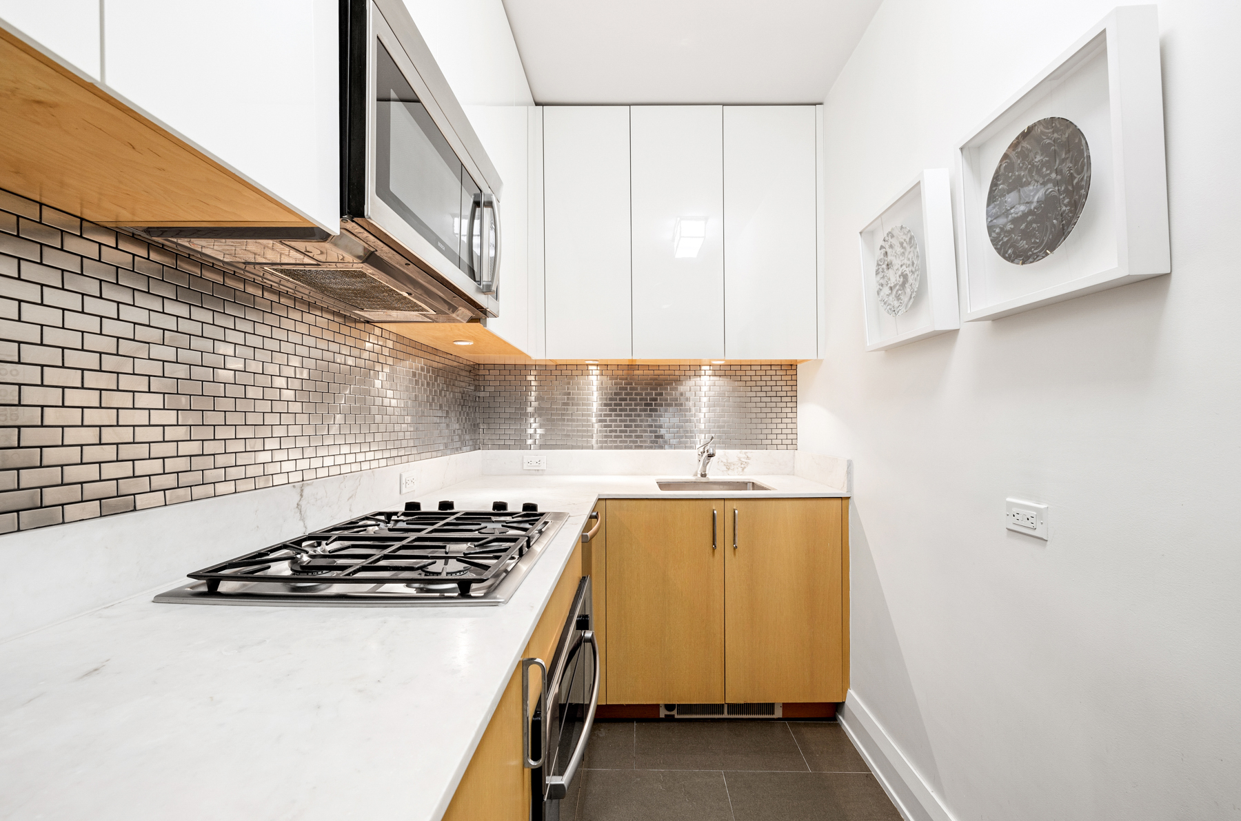 211 E 51st Street 2G