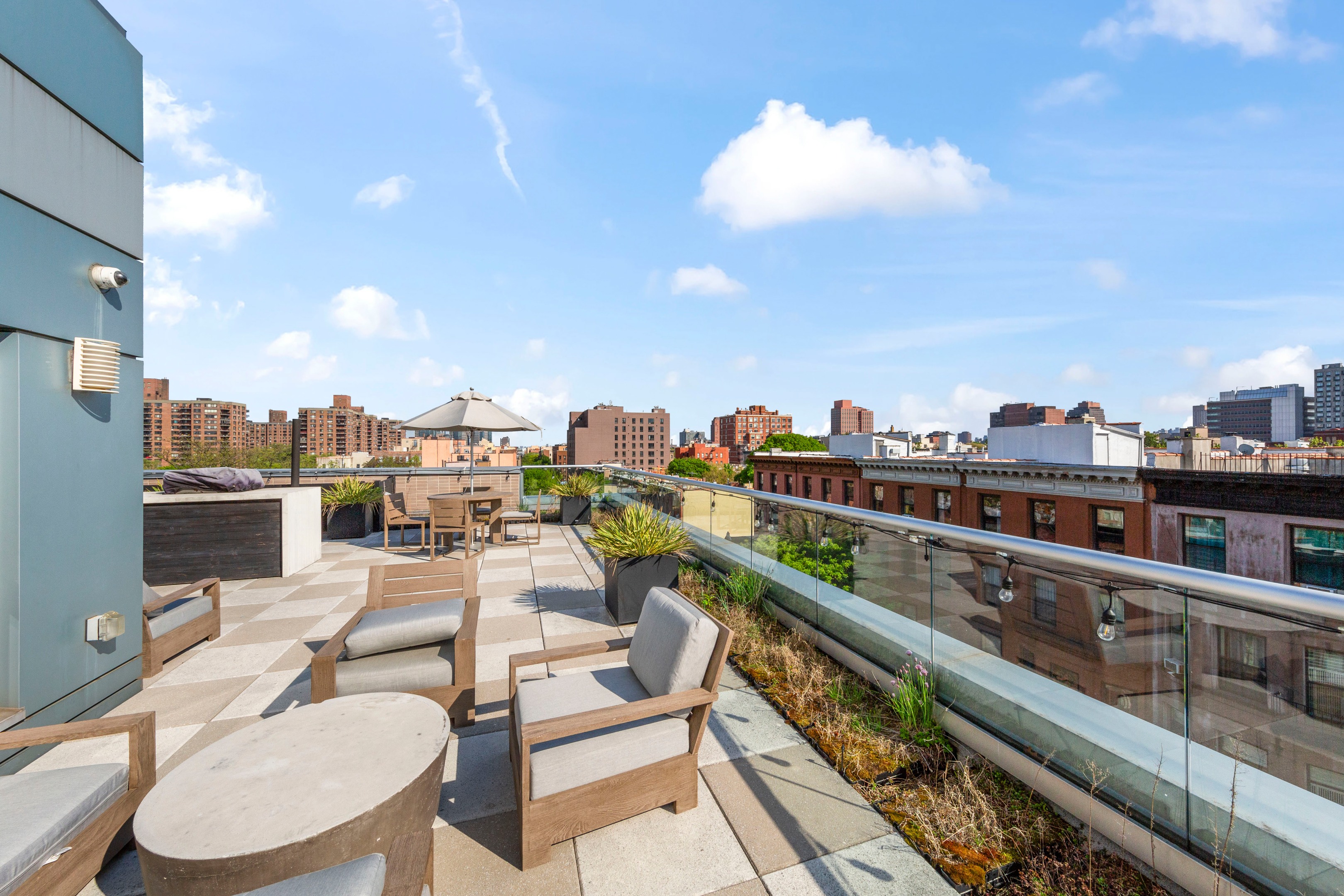 171 W 131st Street 611