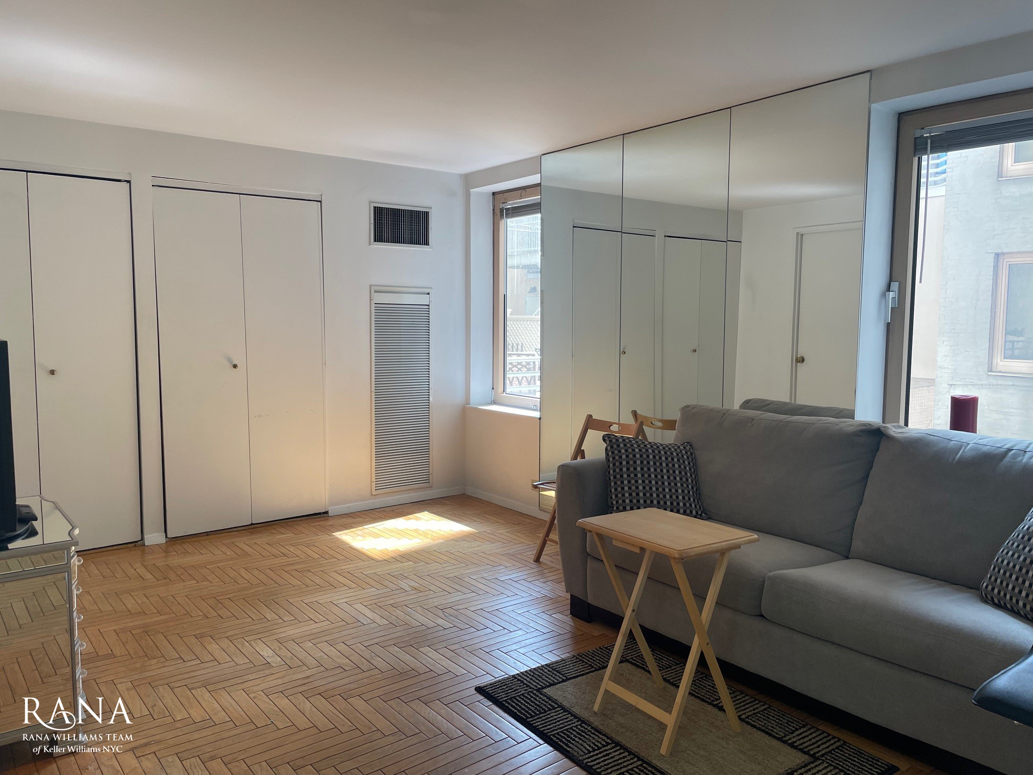 106 Central Park S 17D