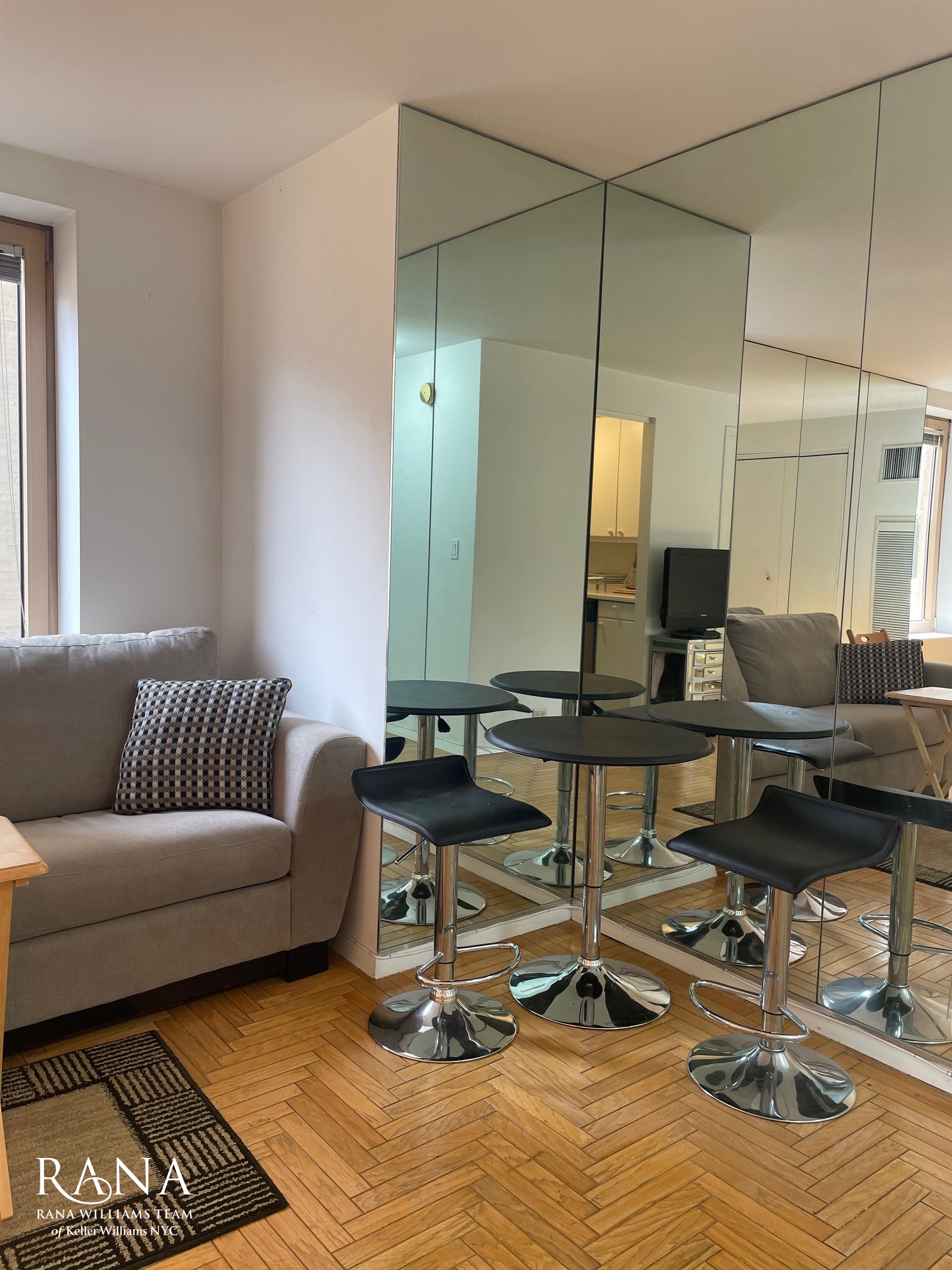 106 Central Park S 17D