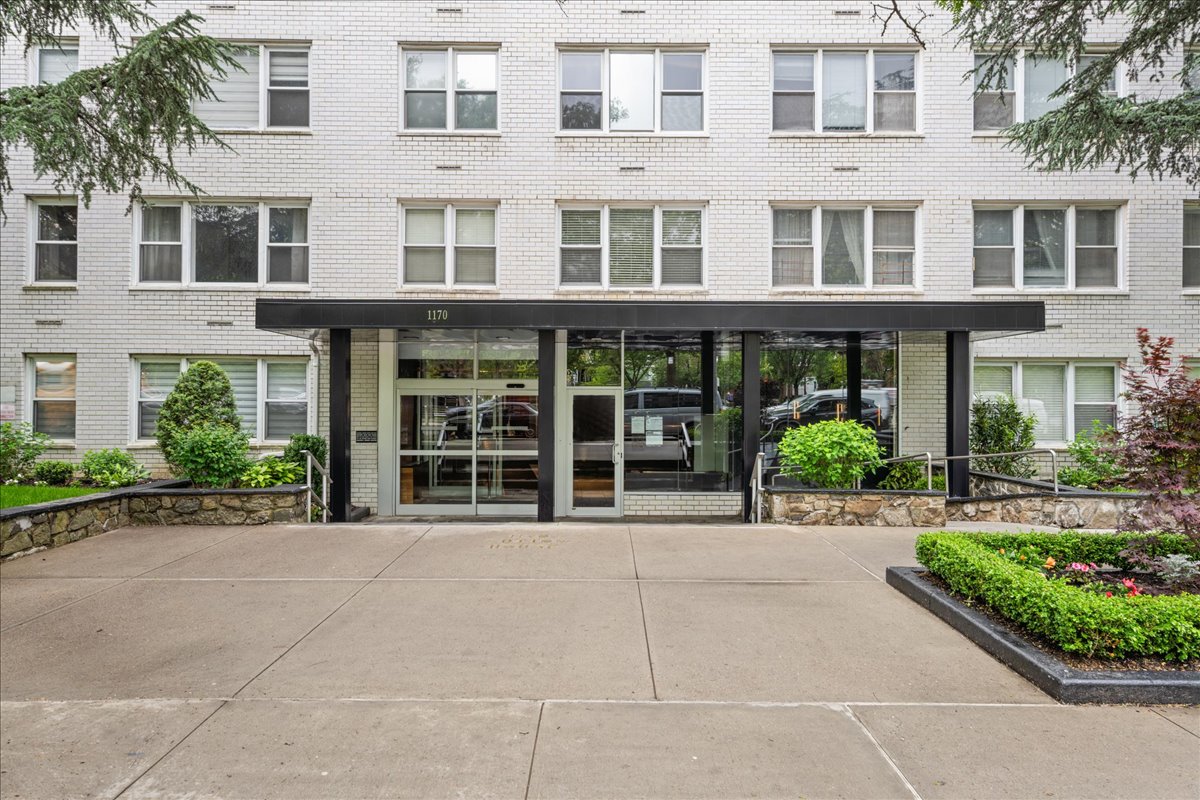 1170 OCEAN Parkway 6L