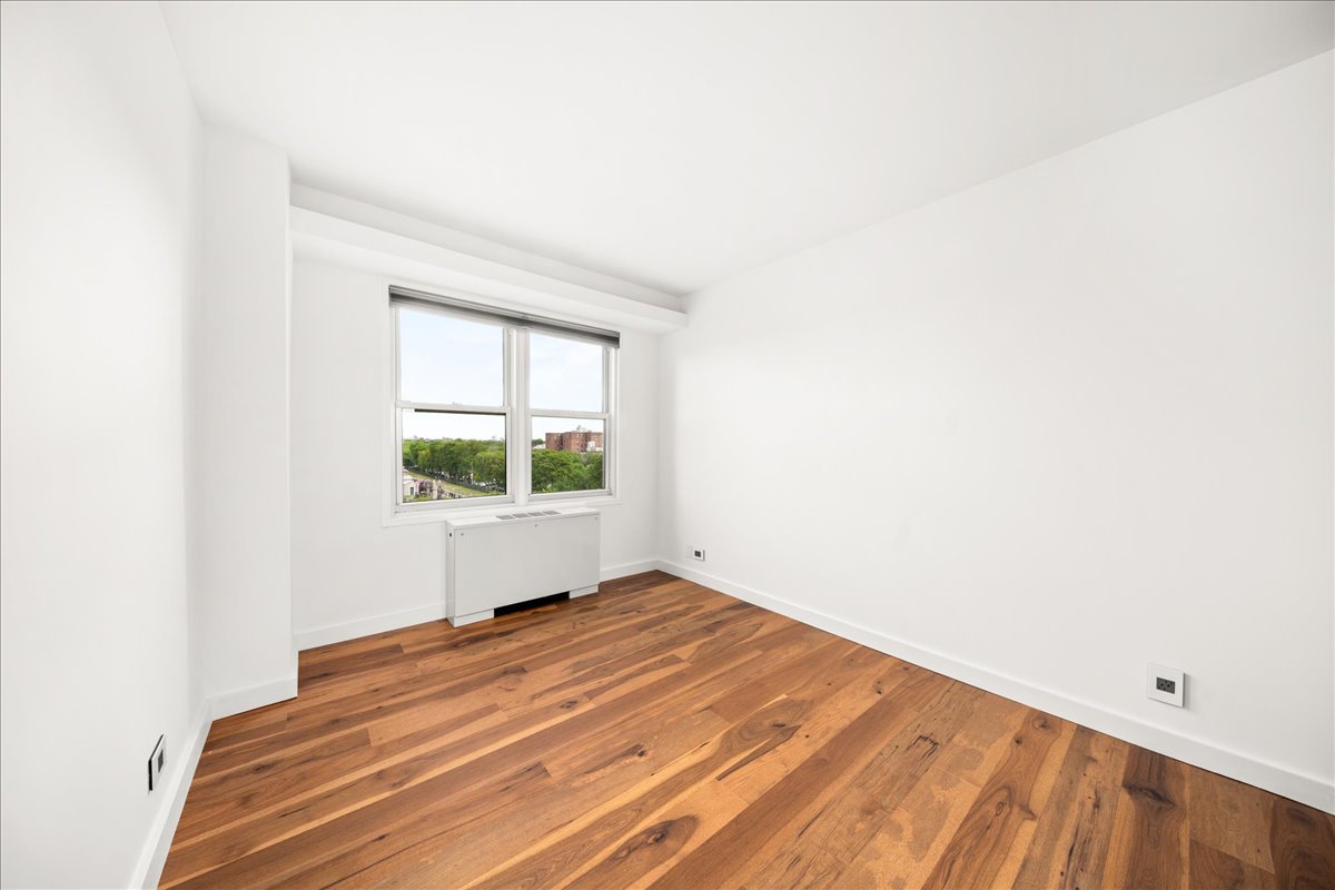 1170 OCEAN Parkway 6L