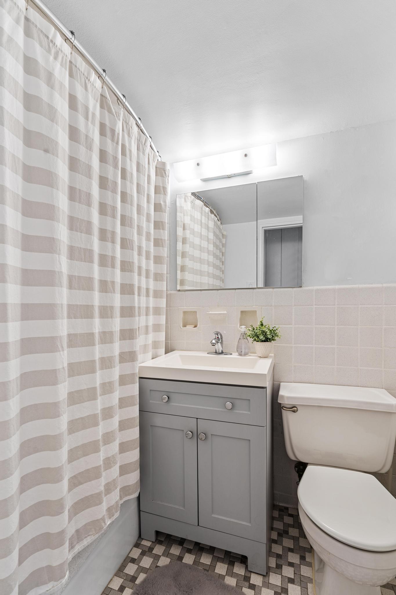 210 E 63rd Street 6E